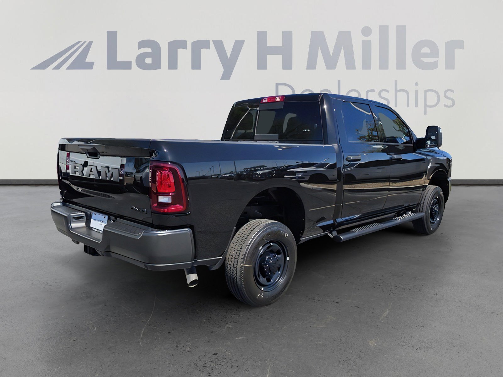 2026 RAM 2500 Tradesman - Photo 6