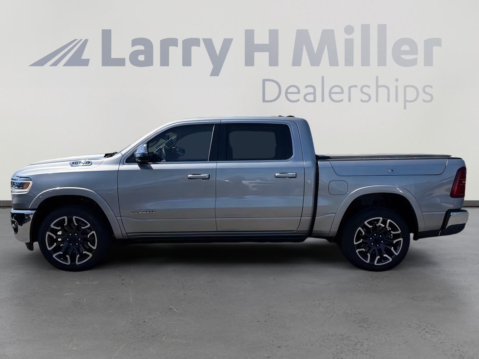 2026 RAM 1500 Limited Longhorn - Photo 4