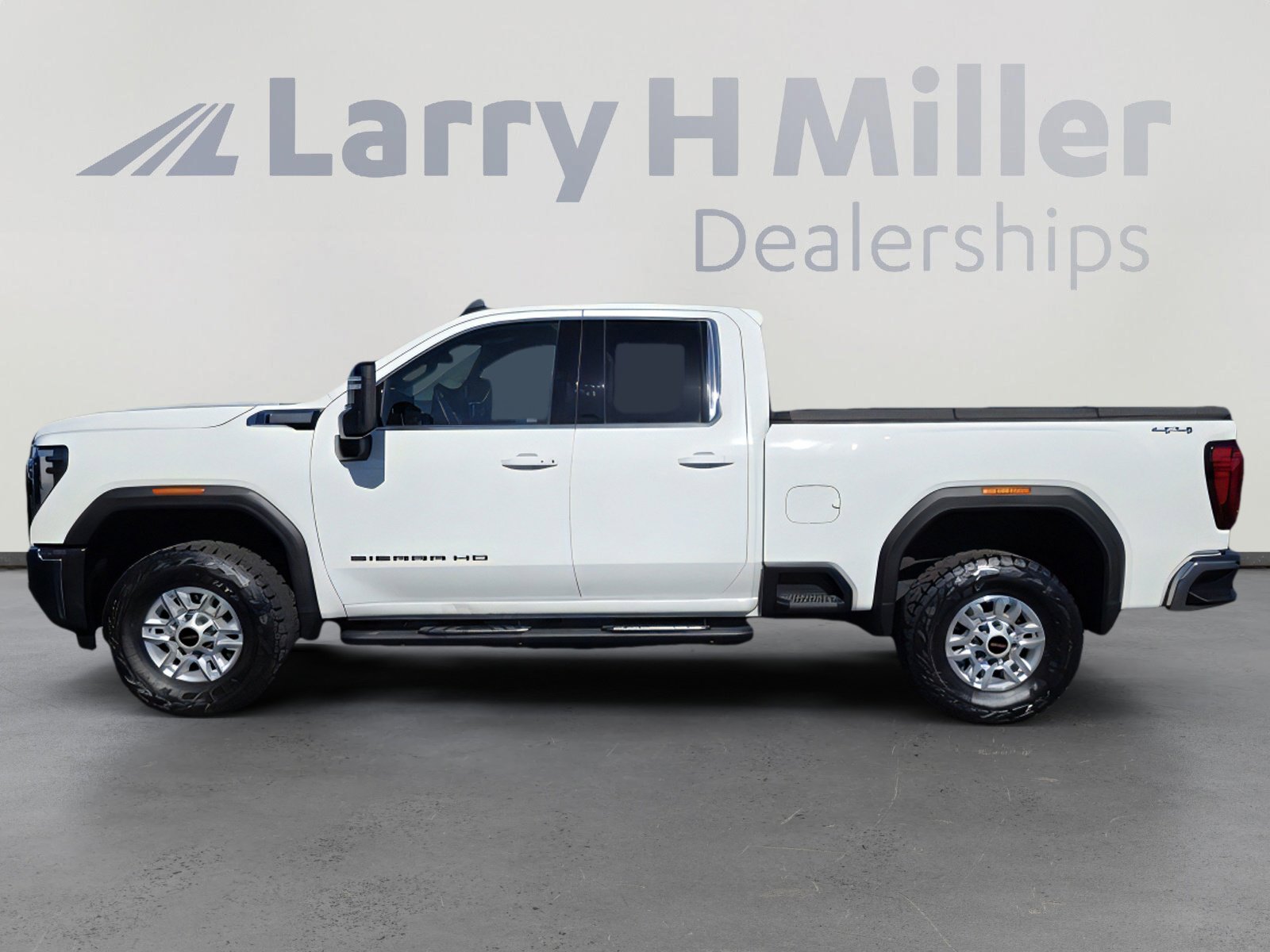 2024 Gmc Sierra HD SLE photo 3