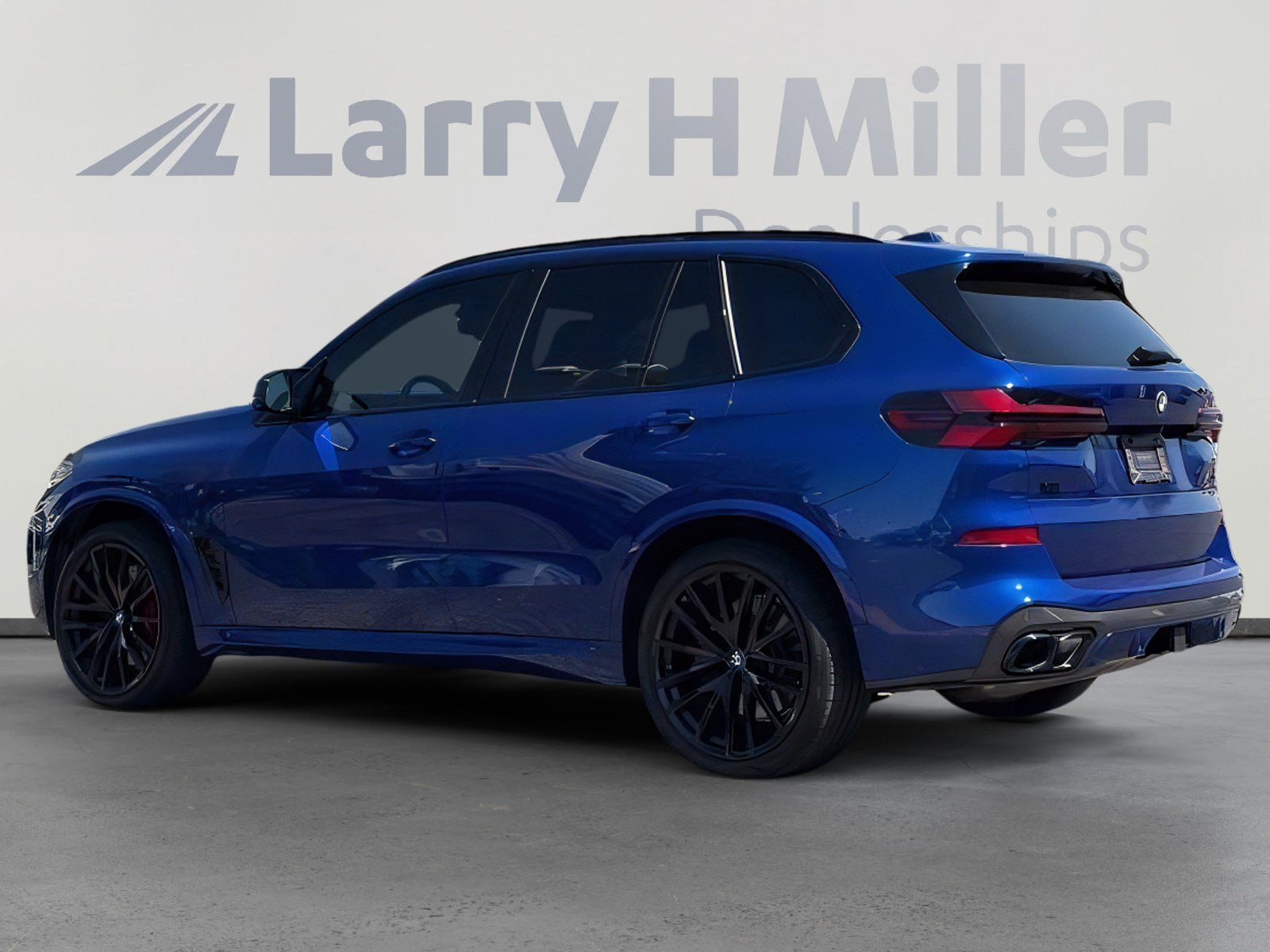 2025 BMW X5 4