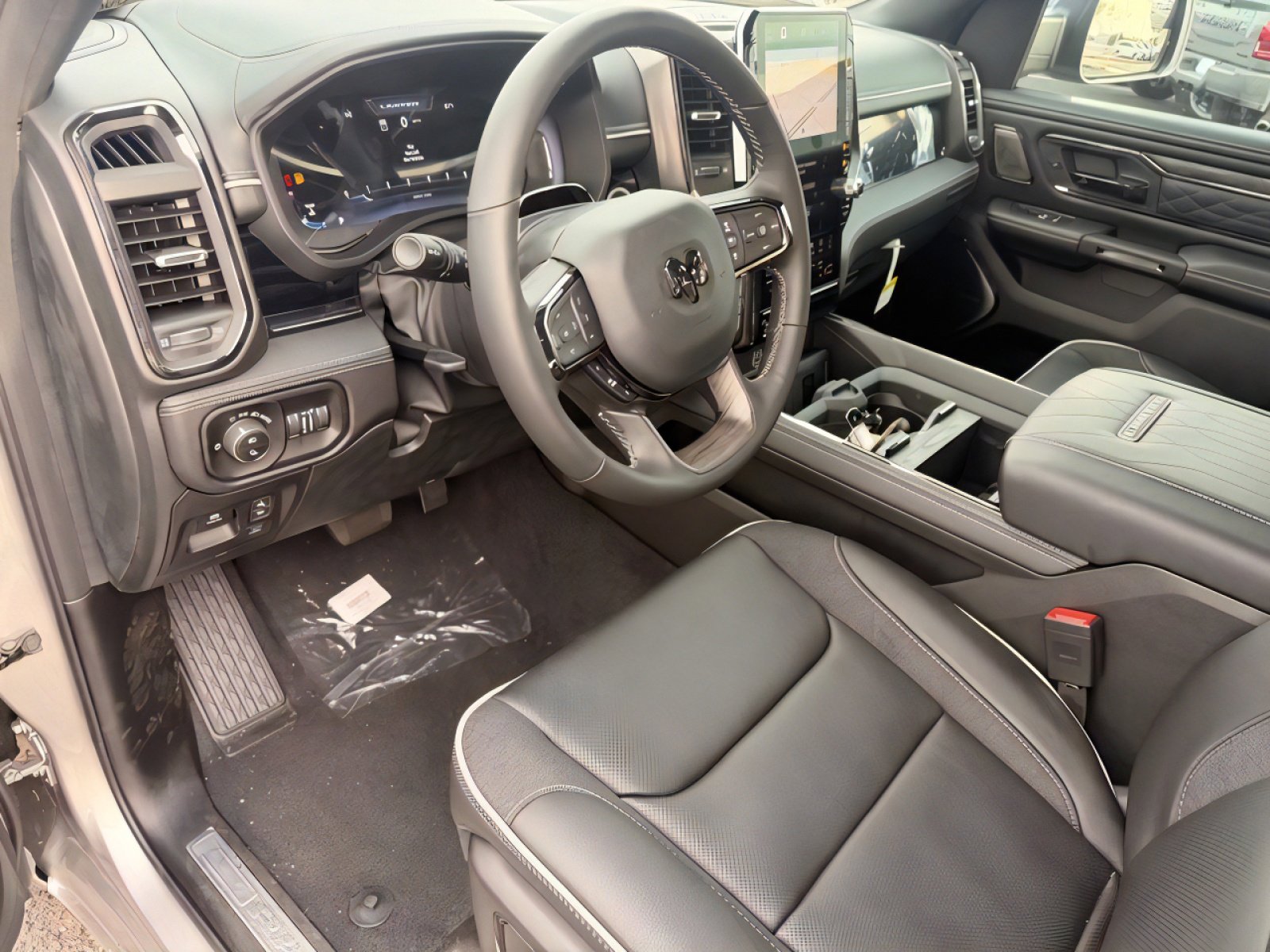 2026 RAM 1500 Limited - Photo 14