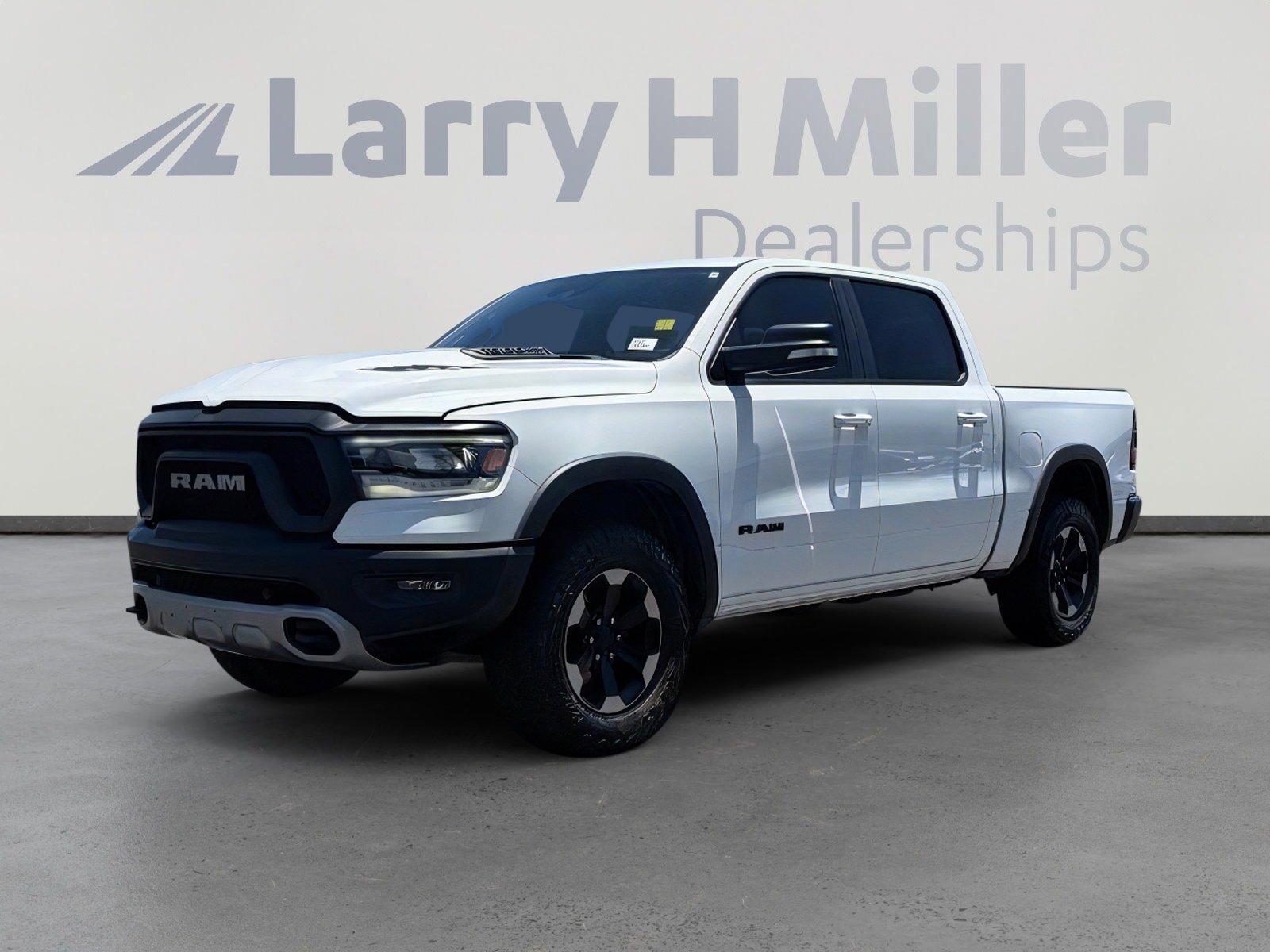2020 RAM 1500 Rebel 4x4 Crew Cab 5'7's photo