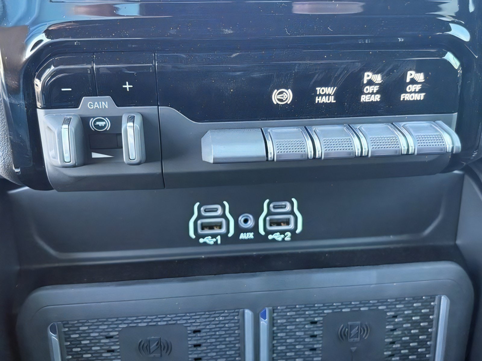 2026 RAM 2500 Rebel - Photo 25