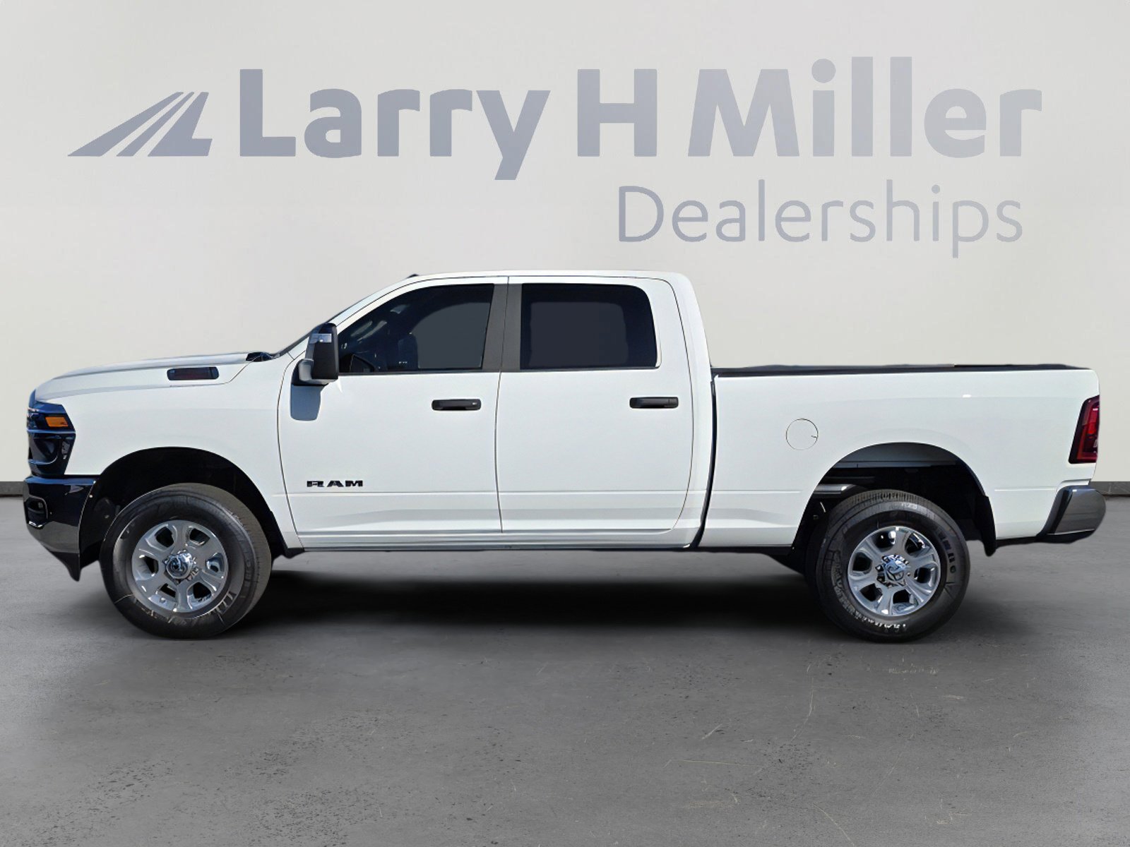 2026 Ram 2500 Big Horn photo 3