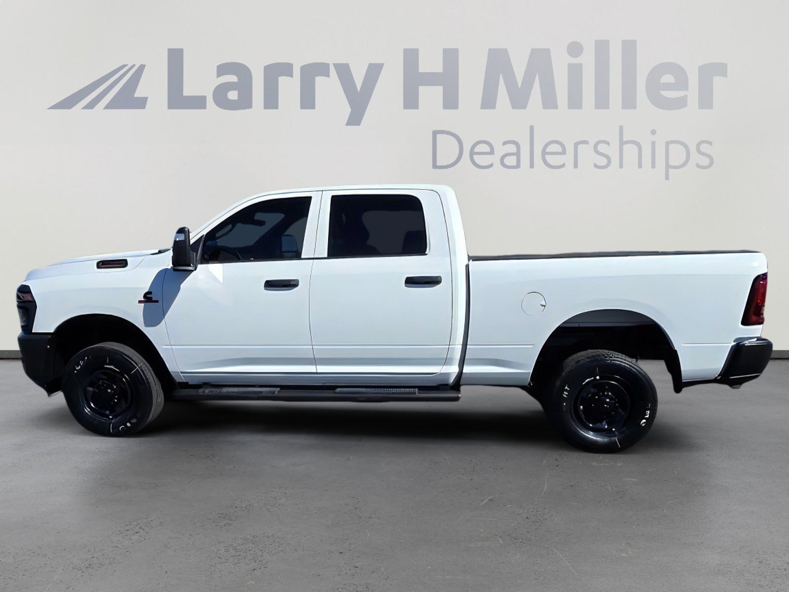2025 Ram 2500 Tradesman photo 3