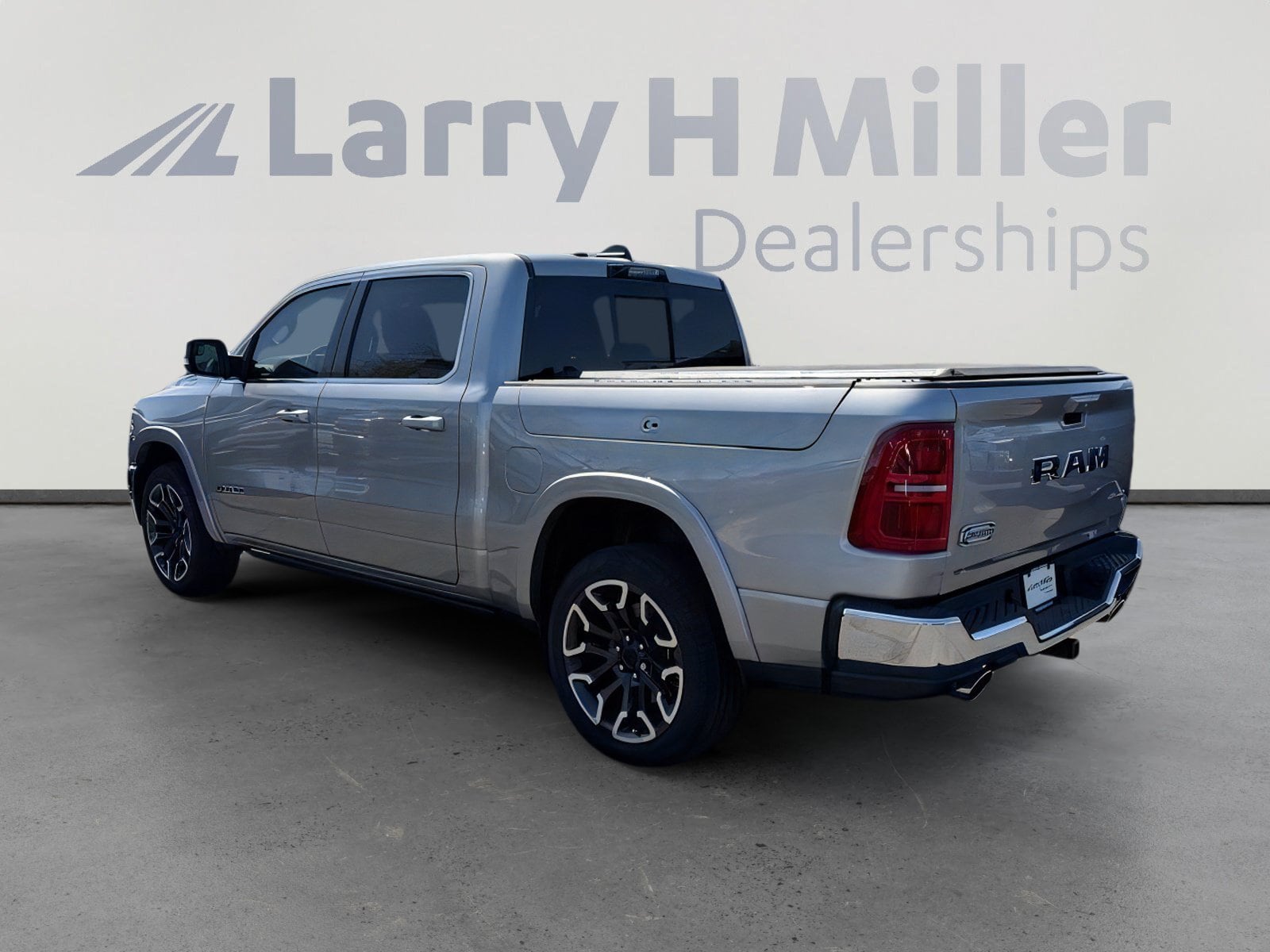 2026 RAM 1500 Limited Longhorn - Photo 5