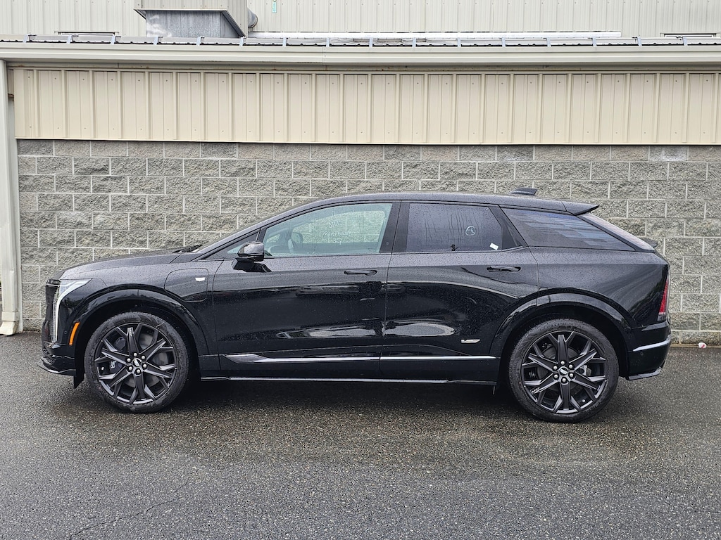 New 2026 CADILLAC OPTIQ V-Series SUV