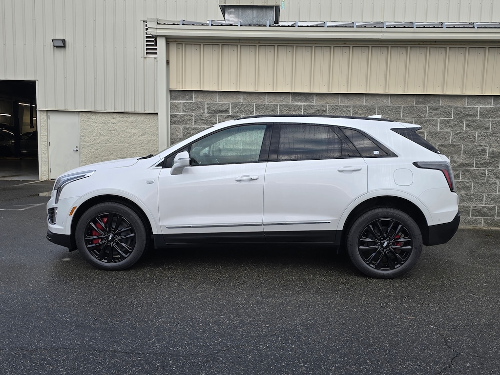 New 2025 CADILLAC XT5 Sport SUV