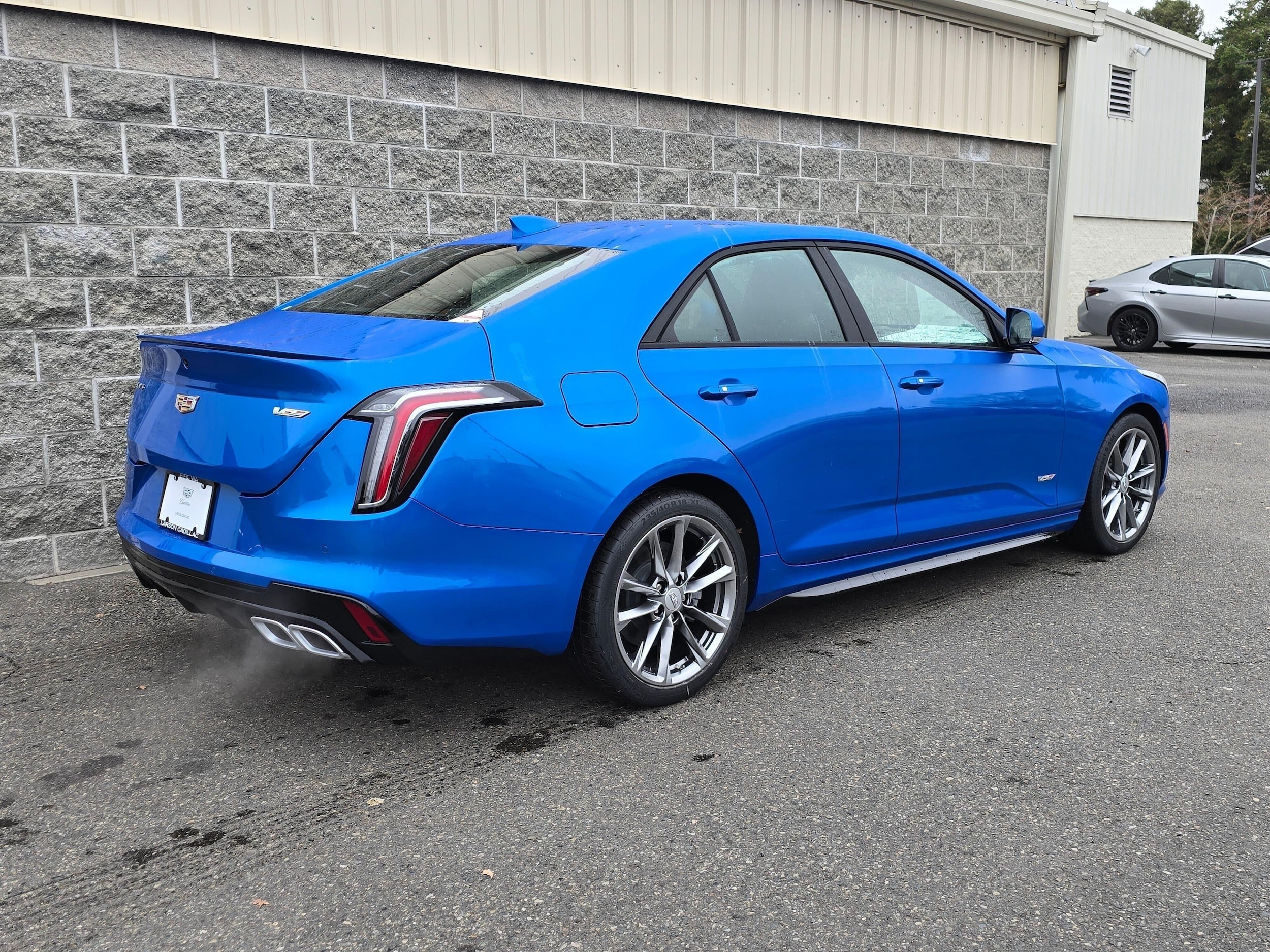 2026 Cadillac CT4 V-Series - Photo 8