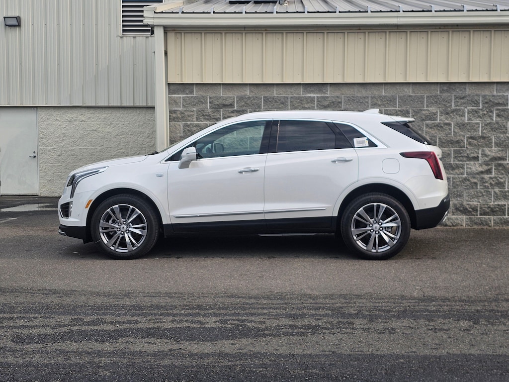 New 2026 CADILLAC XT5 Premium Luxury SUV