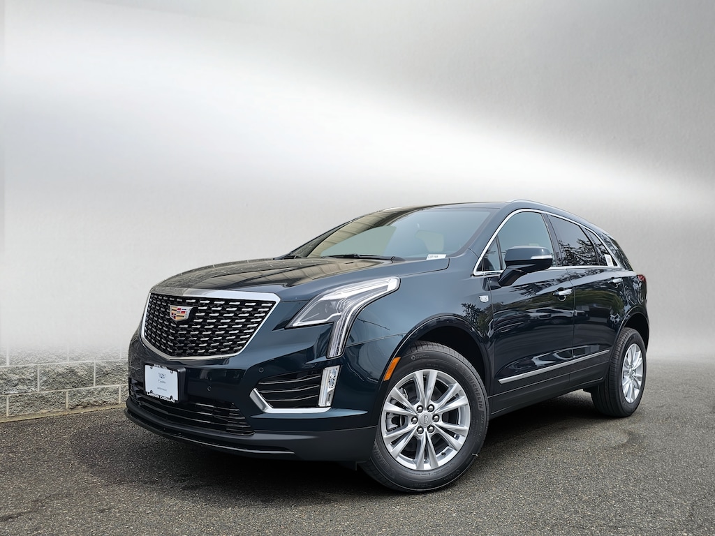 New 2026 CADILLAC XT5 Luxury SUV