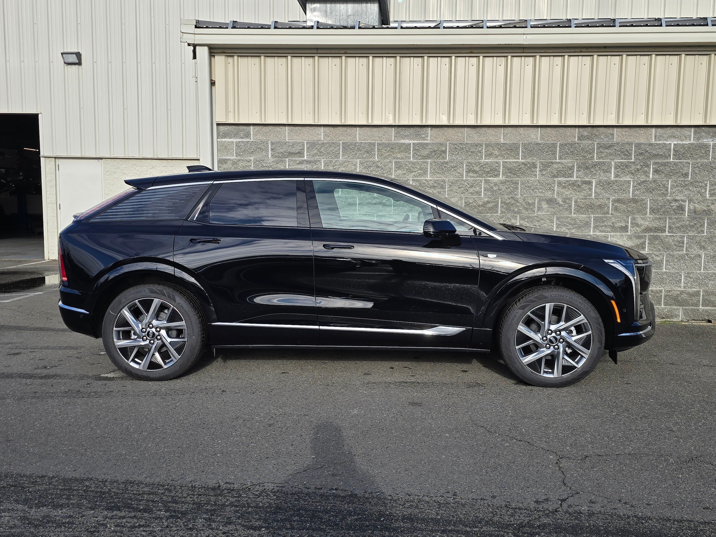 2026 Cadillac OPTIQ Luxury - Photo 10