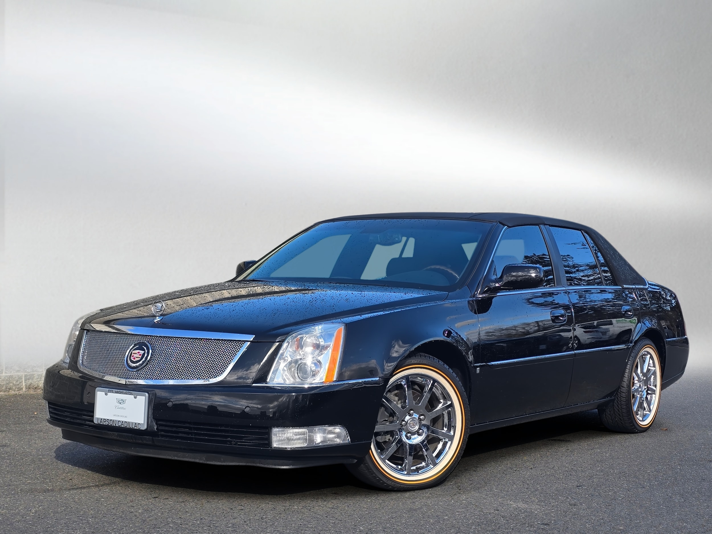 2007 Cadillac DTS Performance Sedan's photo