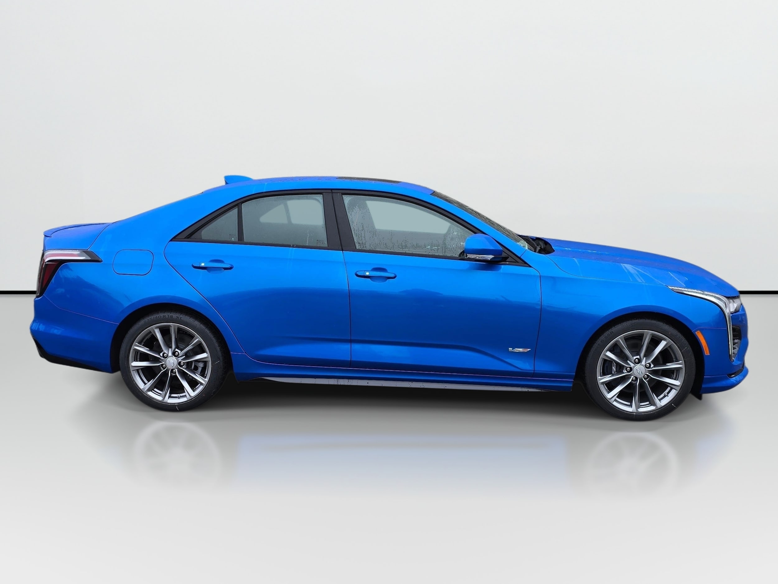 2026 Cadillac CT4 V-Series - Photo 8