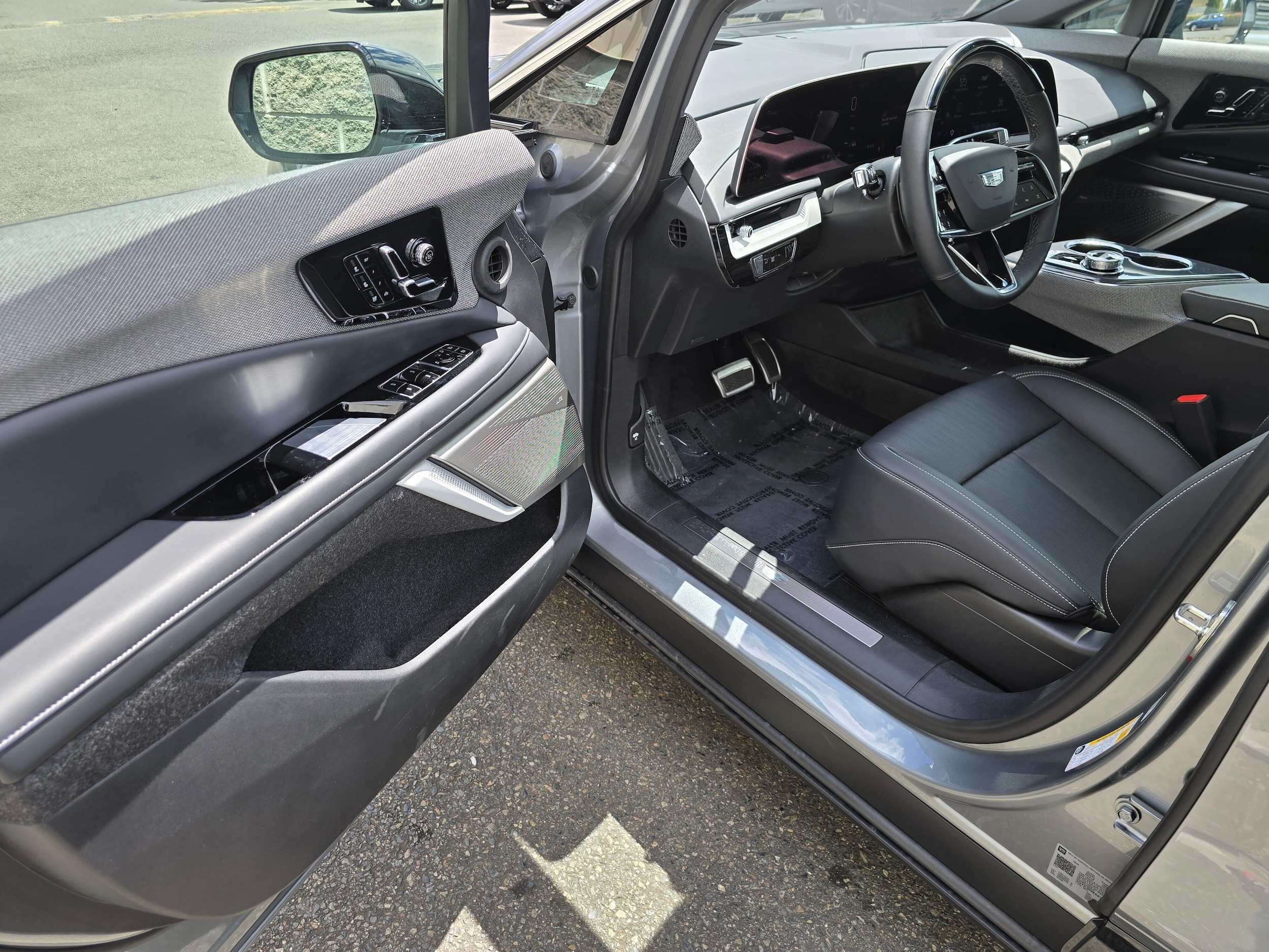 2026 Cadillac OPTIQ Premium Luxury - Photo 33