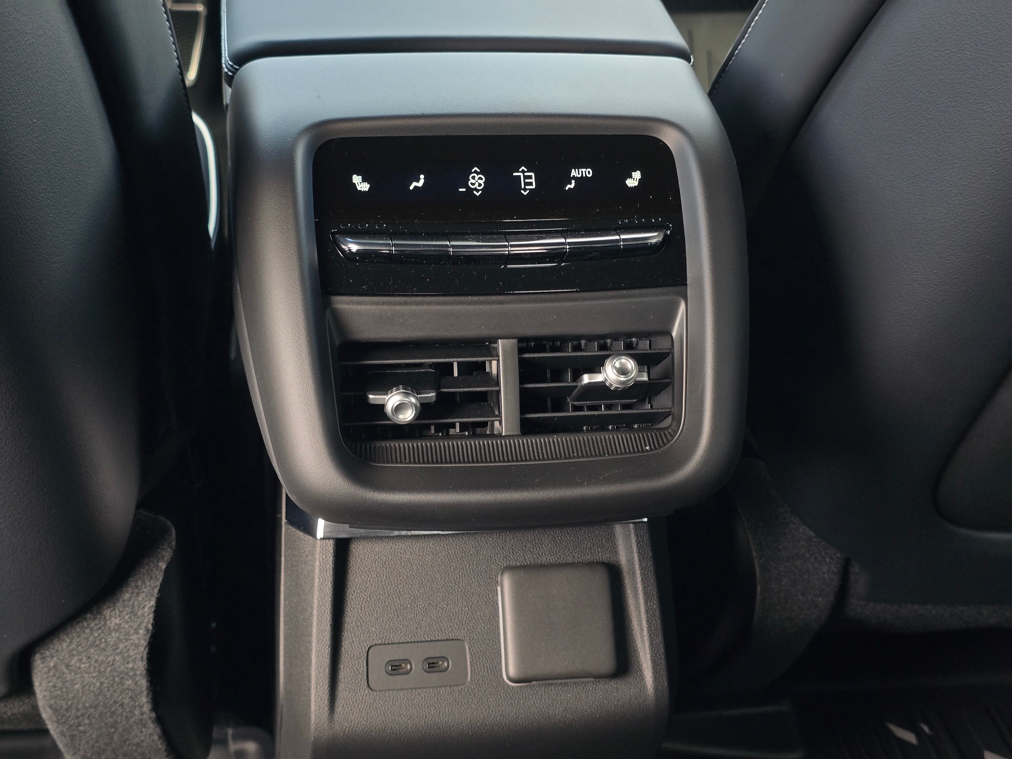 2027 Cadillac LYRIQ Signature Sport - Photo 19