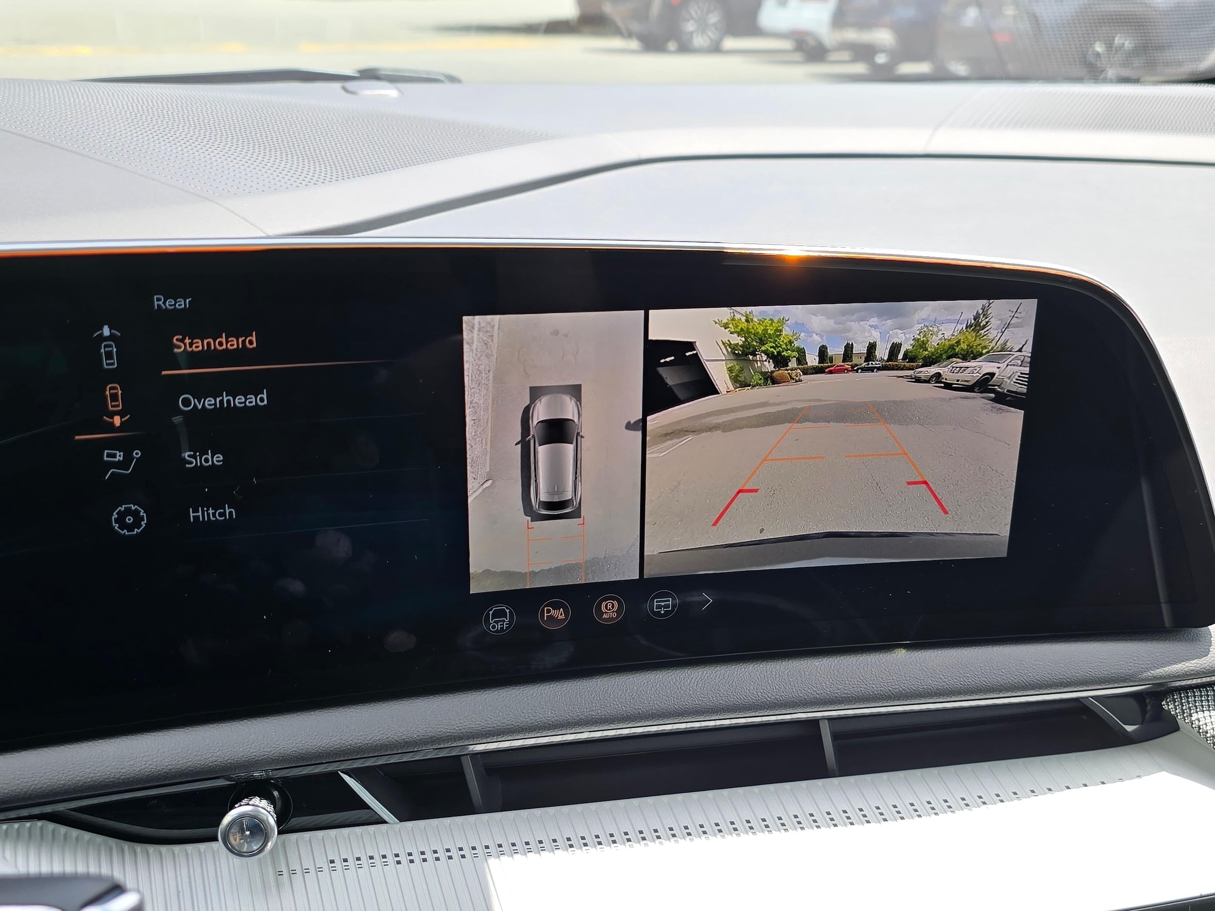 2026 Cadillac OPTIQ Premium Luxury - Photo 44