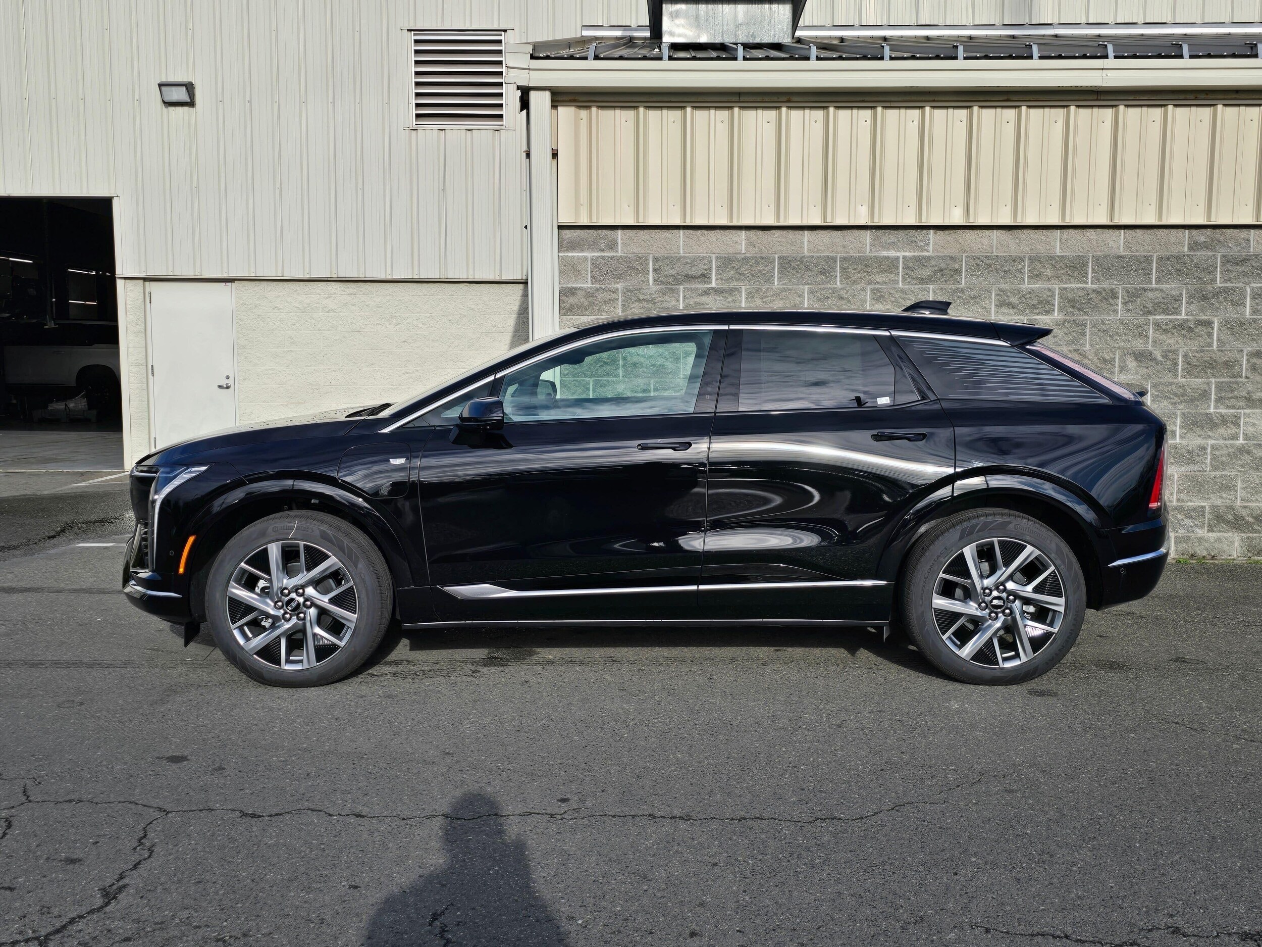 2026 Cadillac OPTIQ Luxury - Photo 3