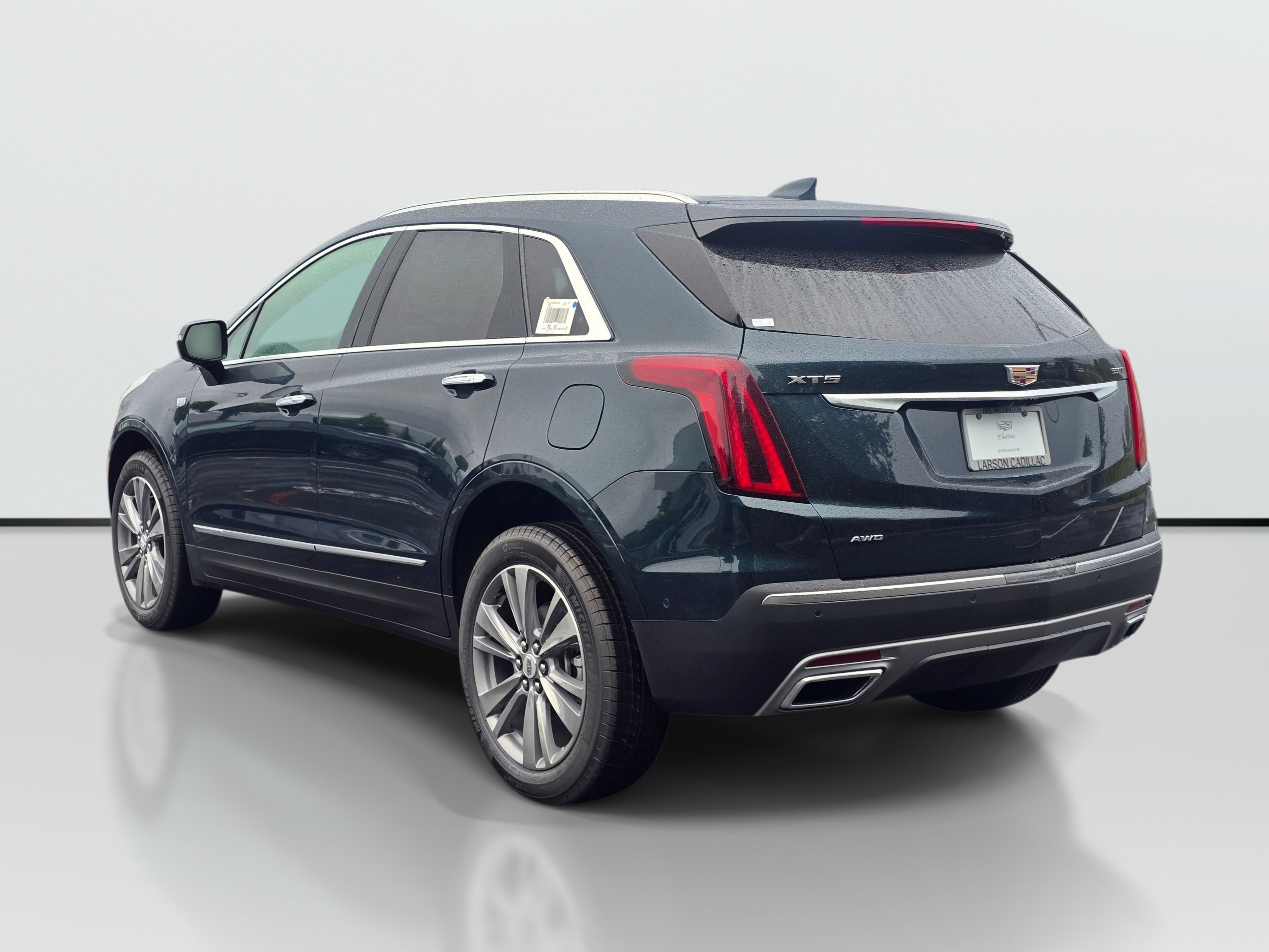 New 2026 CADILLAC XT5 Premium Luxury SUV