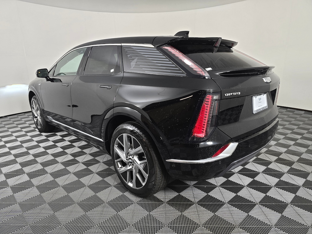New 2026 CADILLAC OPTIQ Luxury SUV