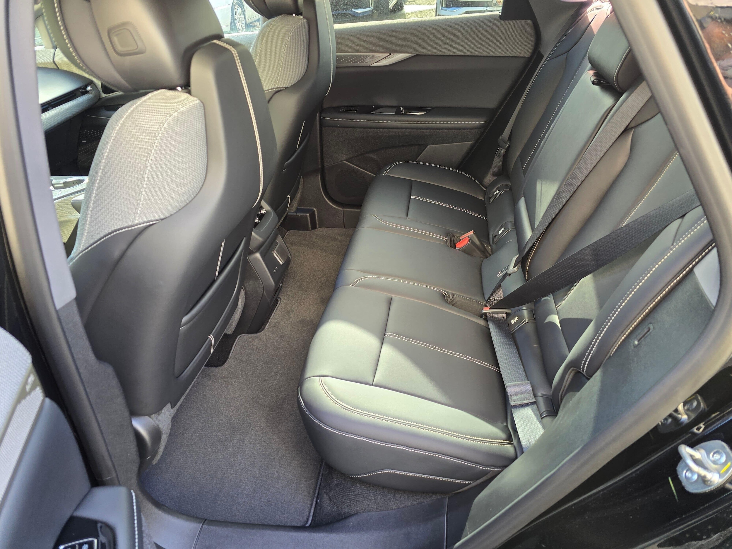 2026 Cadillac OPTIQ Luxury - Photo 19
