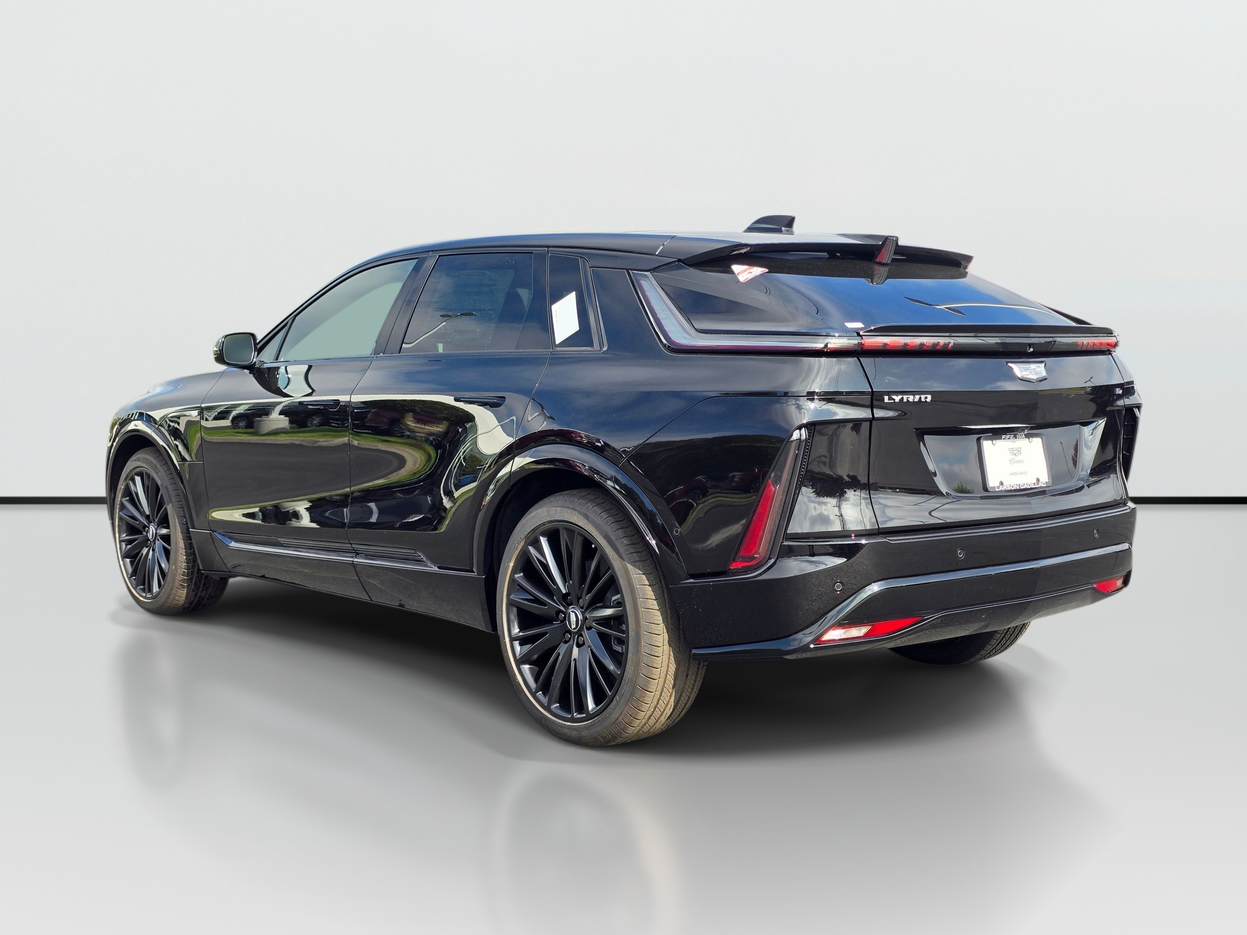 New 2027 CADILLAC LYRIQ Signature Sport SUV
