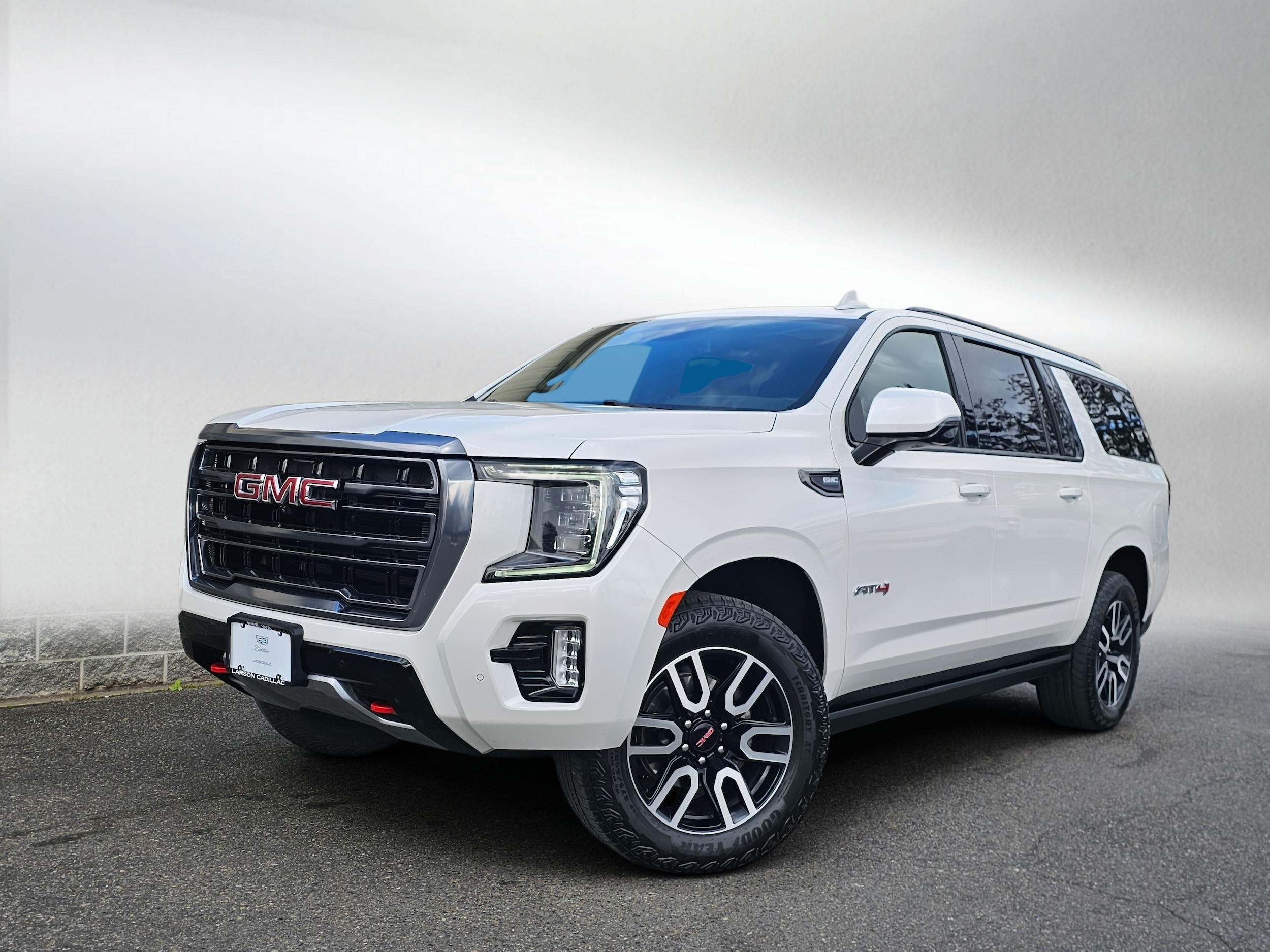 2024 GMC Yukon 4WD AT4's photo