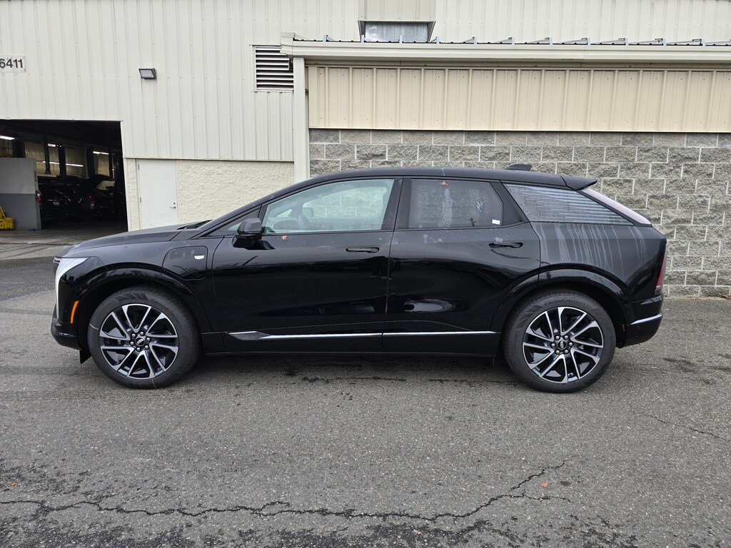 New 2026 CADILLAC OPTIQ Sport SUV