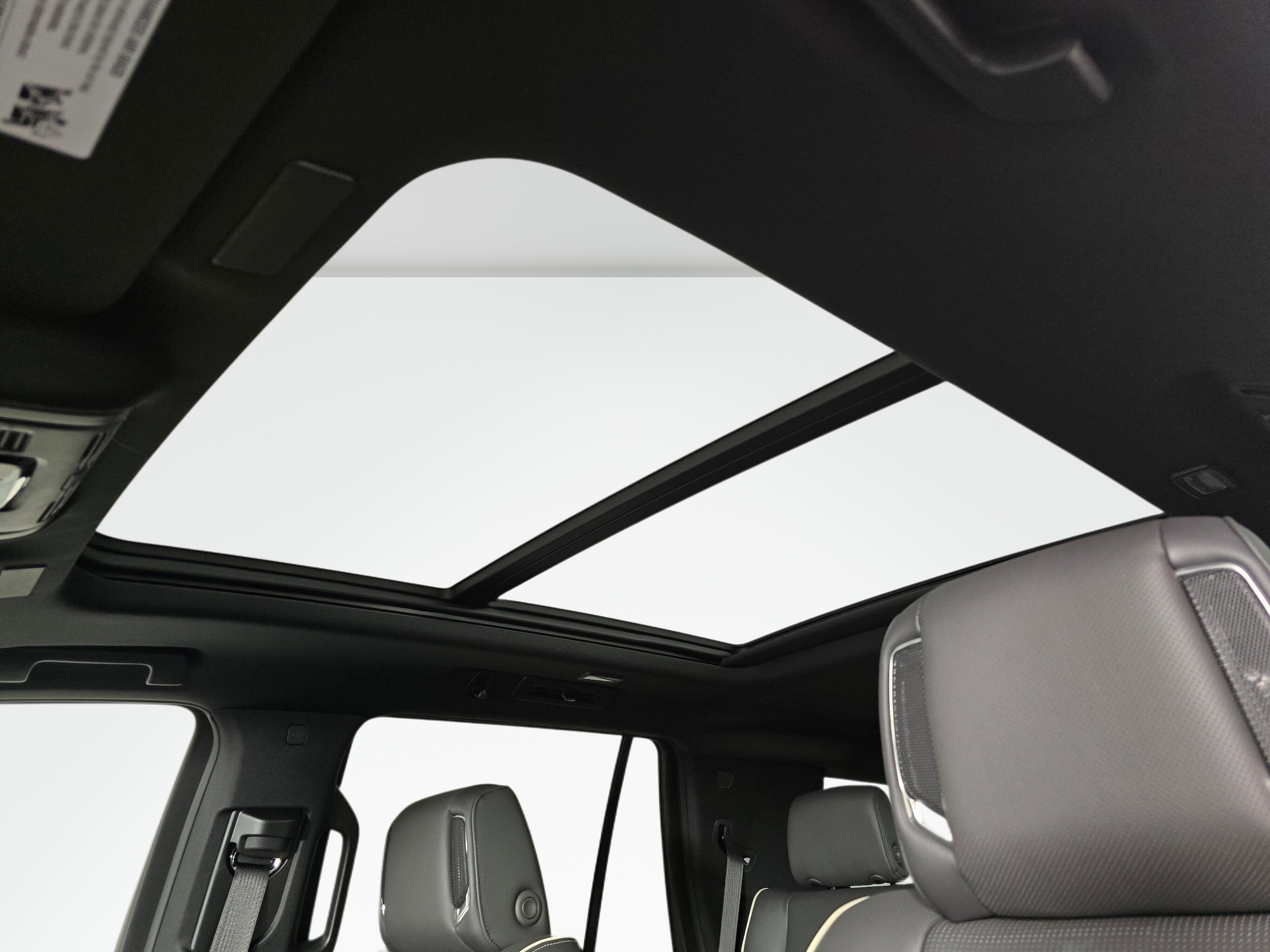2026 Cadillac Escalade Luxury - Photo 32