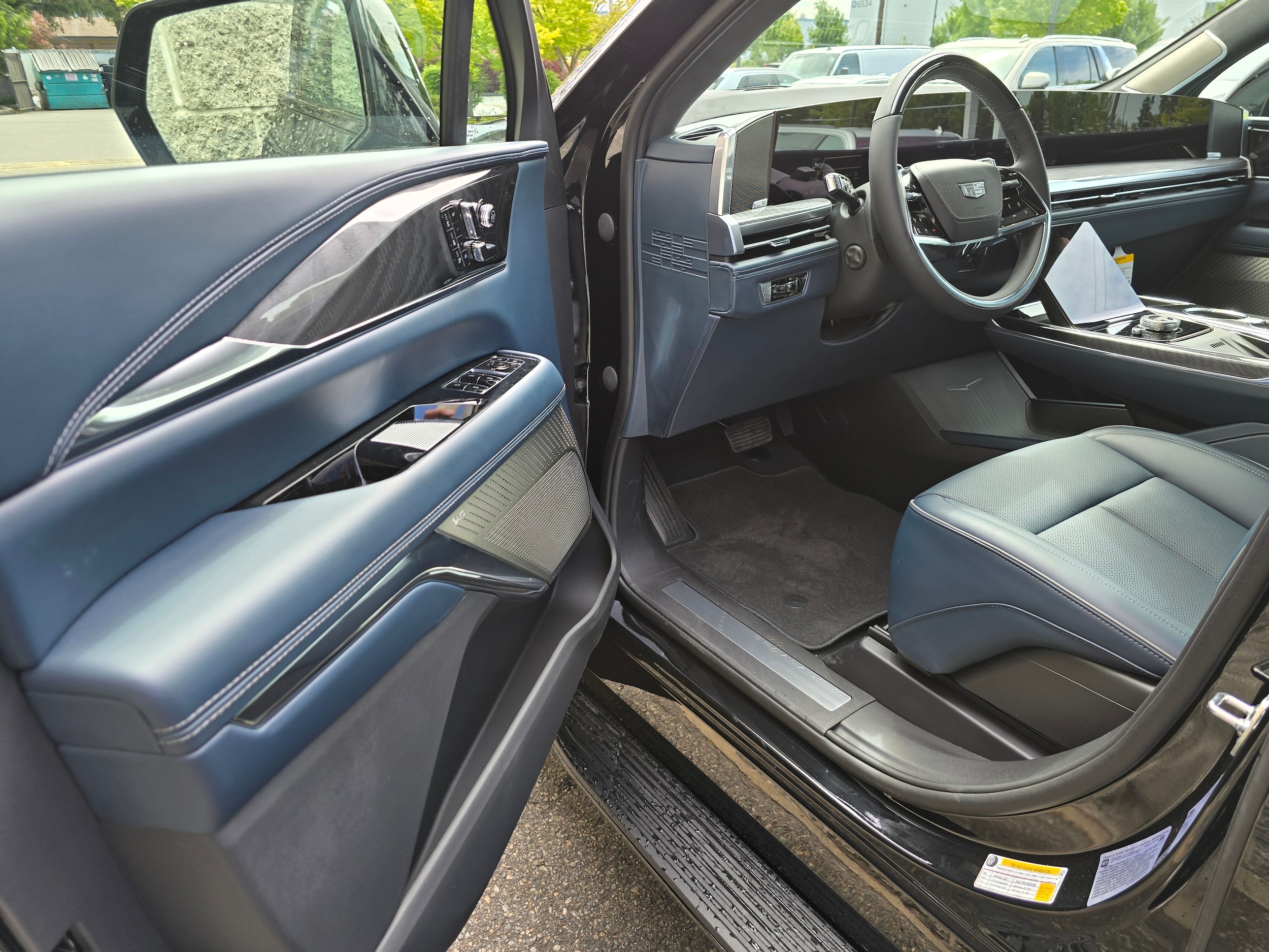 2025 Cadillac Escalade IQ Sport 2 - Photo 24