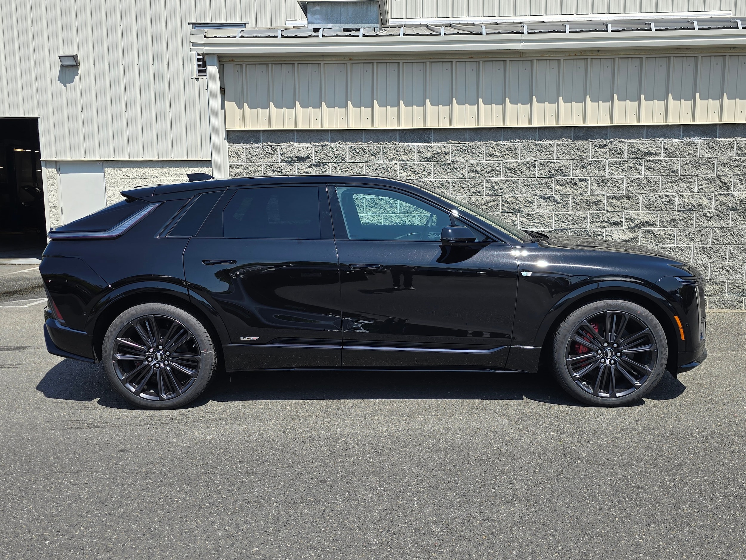 2026 Cadillac LYRIQ V Premium - Photo 9