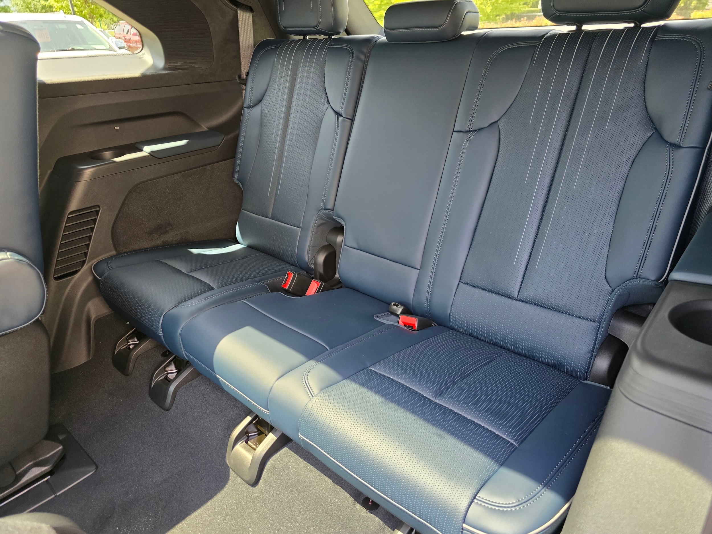 2025 Cadillac Escalade IQ Luxury 2 - Photo 18