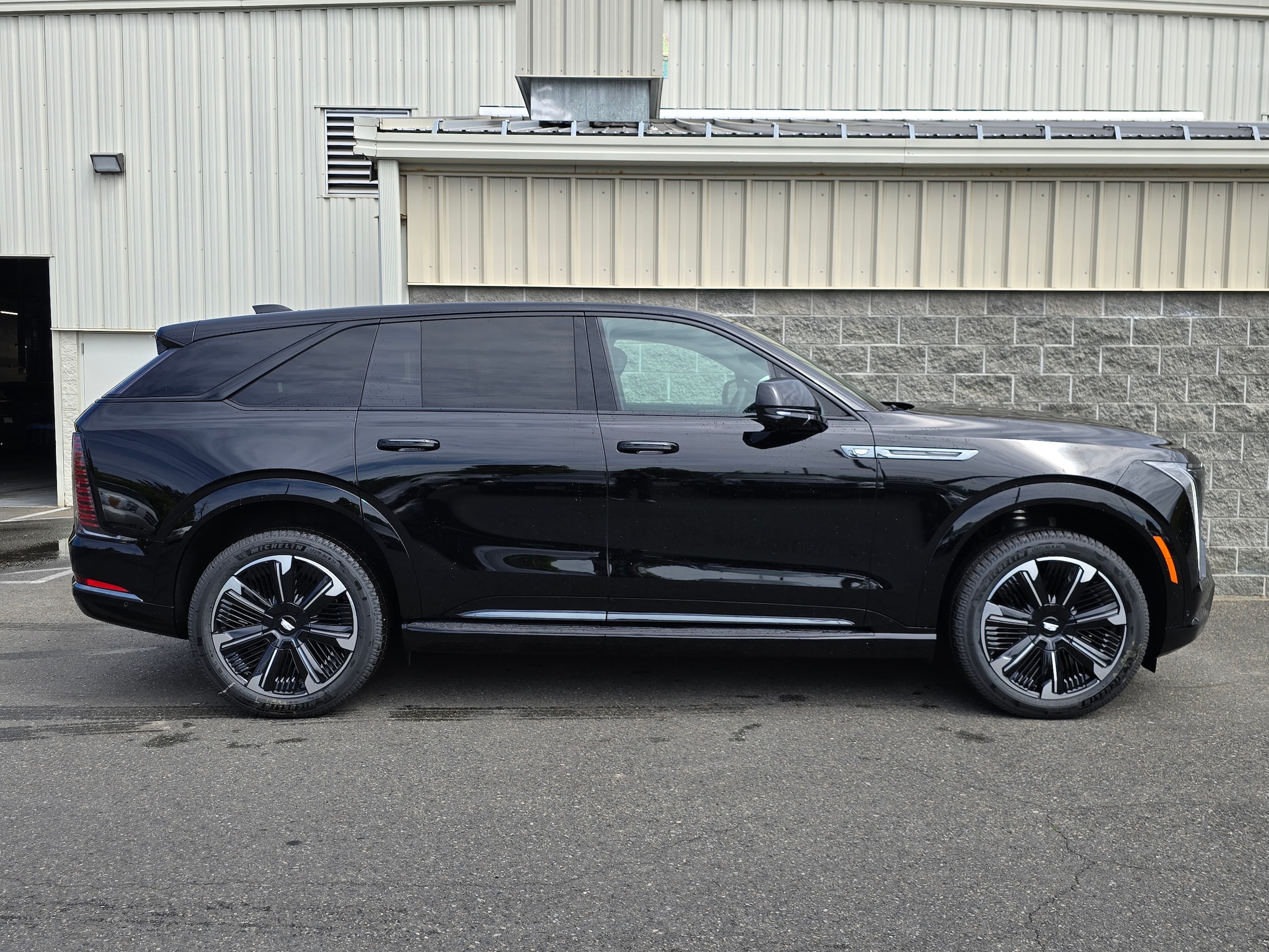 New 2025 CADILLAC ESCALADE IQ For Sale at Larson Cadillac | VIN