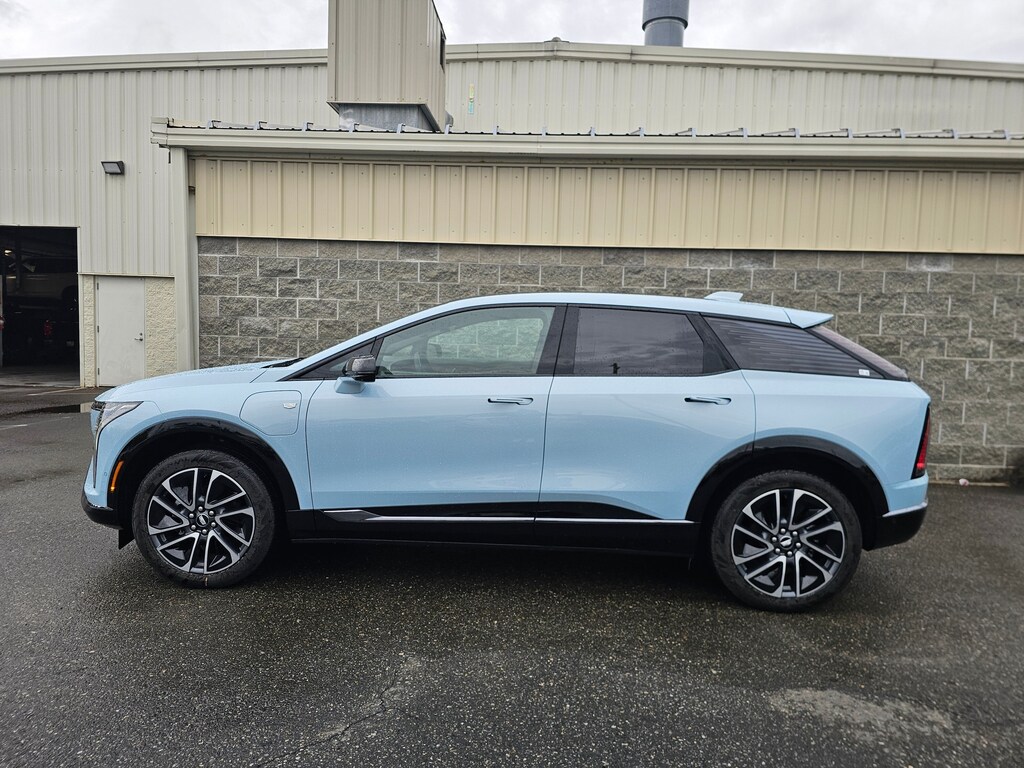 New 2026 CADILLAC OPTIQ Premium Sport SUV