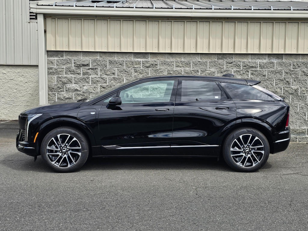 New 2026 CADILLAC OPTIQ Premium Sport SUV