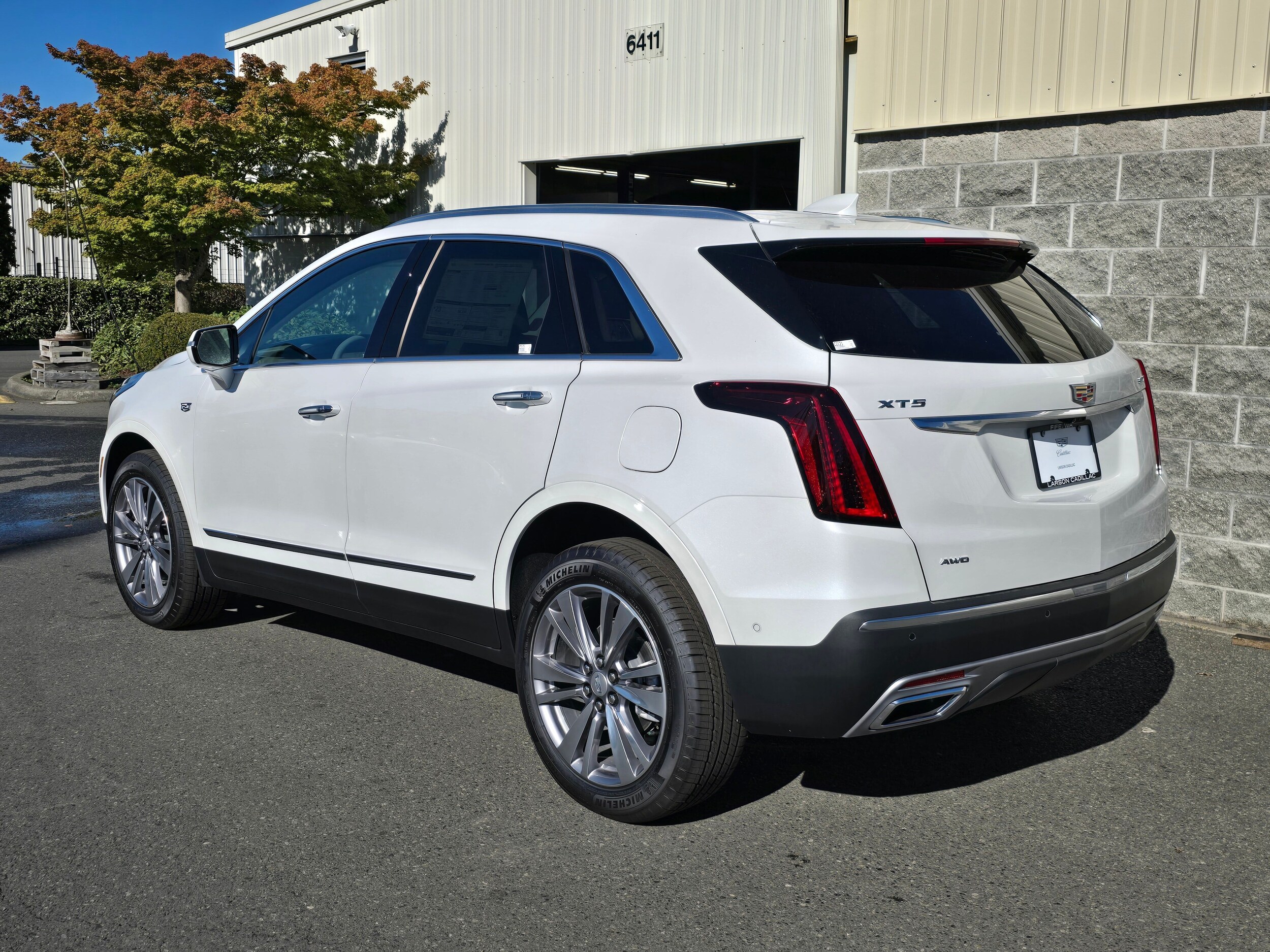 2025 Cadillac XT5 Premium Luxury photo 3