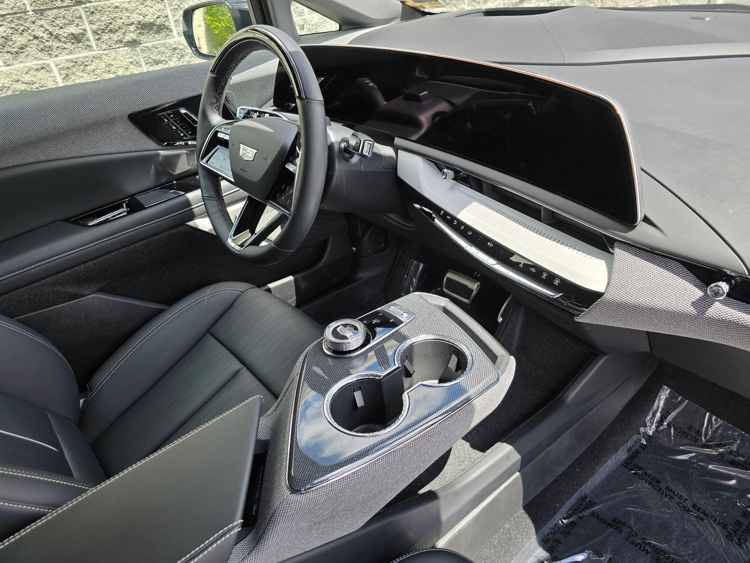 2026 Cadillac OPTIQ Premium Luxury - Photo 18