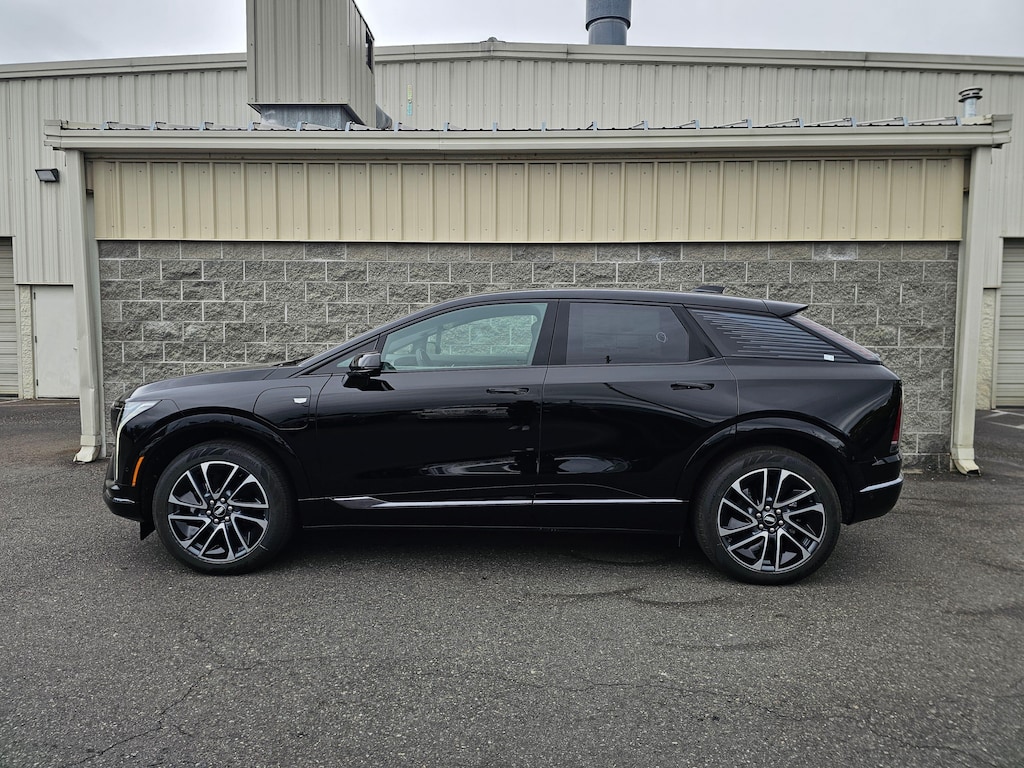 New 2026 CADILLAC OPTIQ Premium Sport SUV