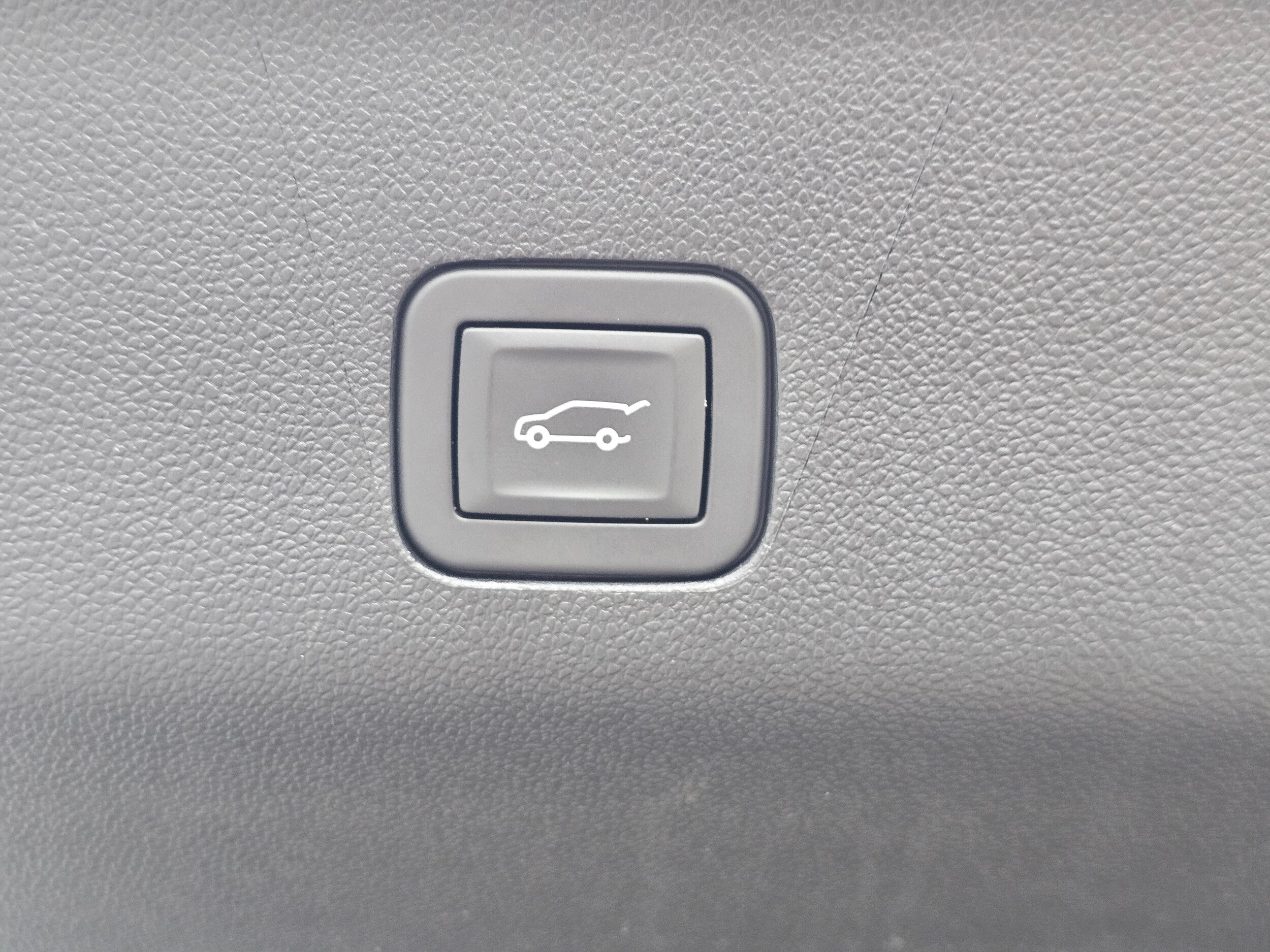 2025 Cadillac Escalade V-Series - Photo 12