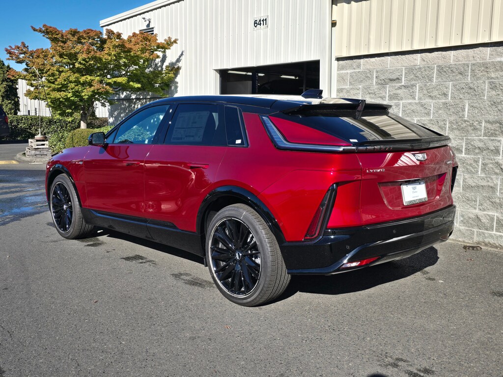New 2025 CADILLAC LYRIQ Sport 1 SUV