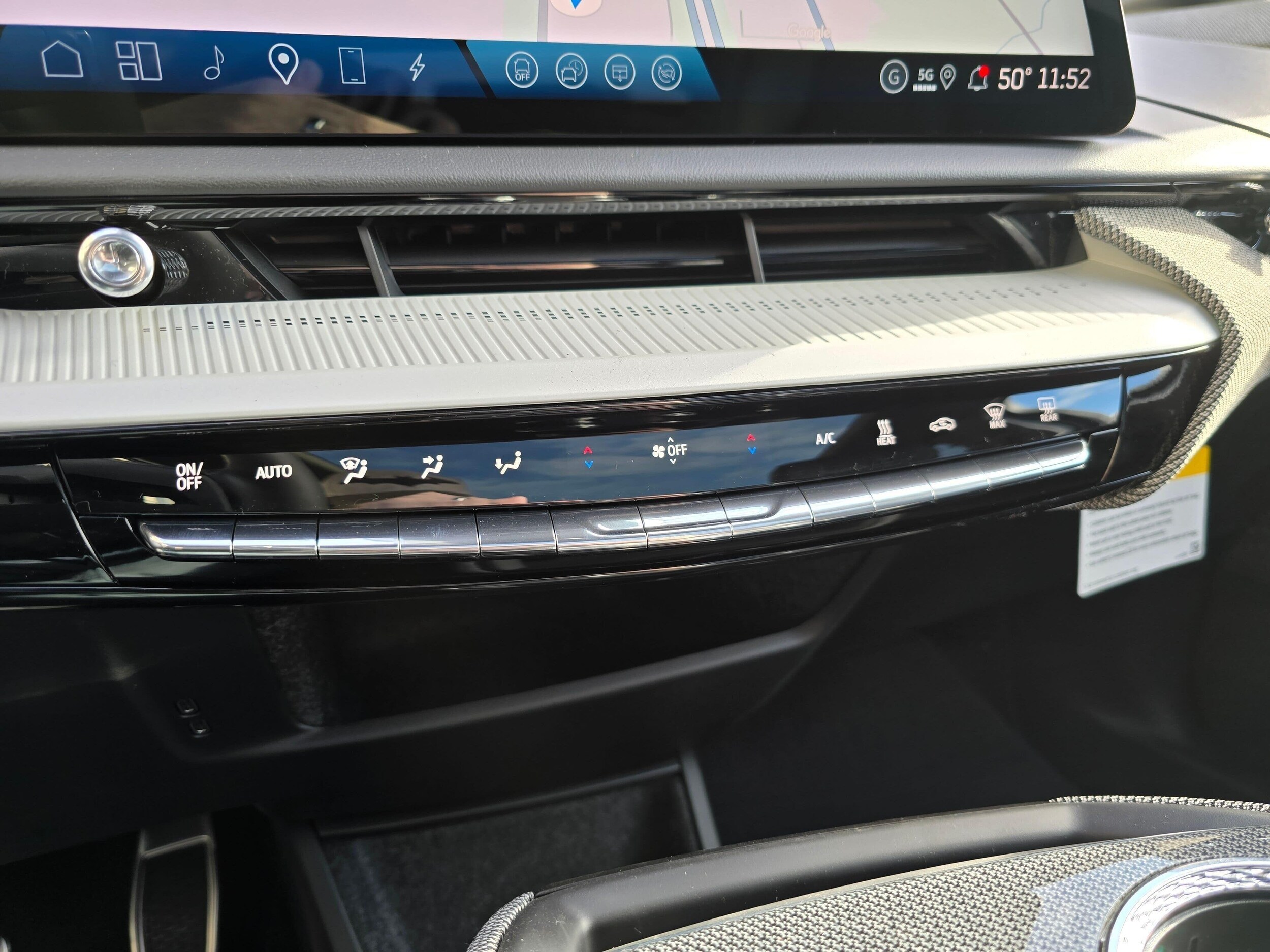 2026 Cadillac OPTIQ Luxury - Photo 32