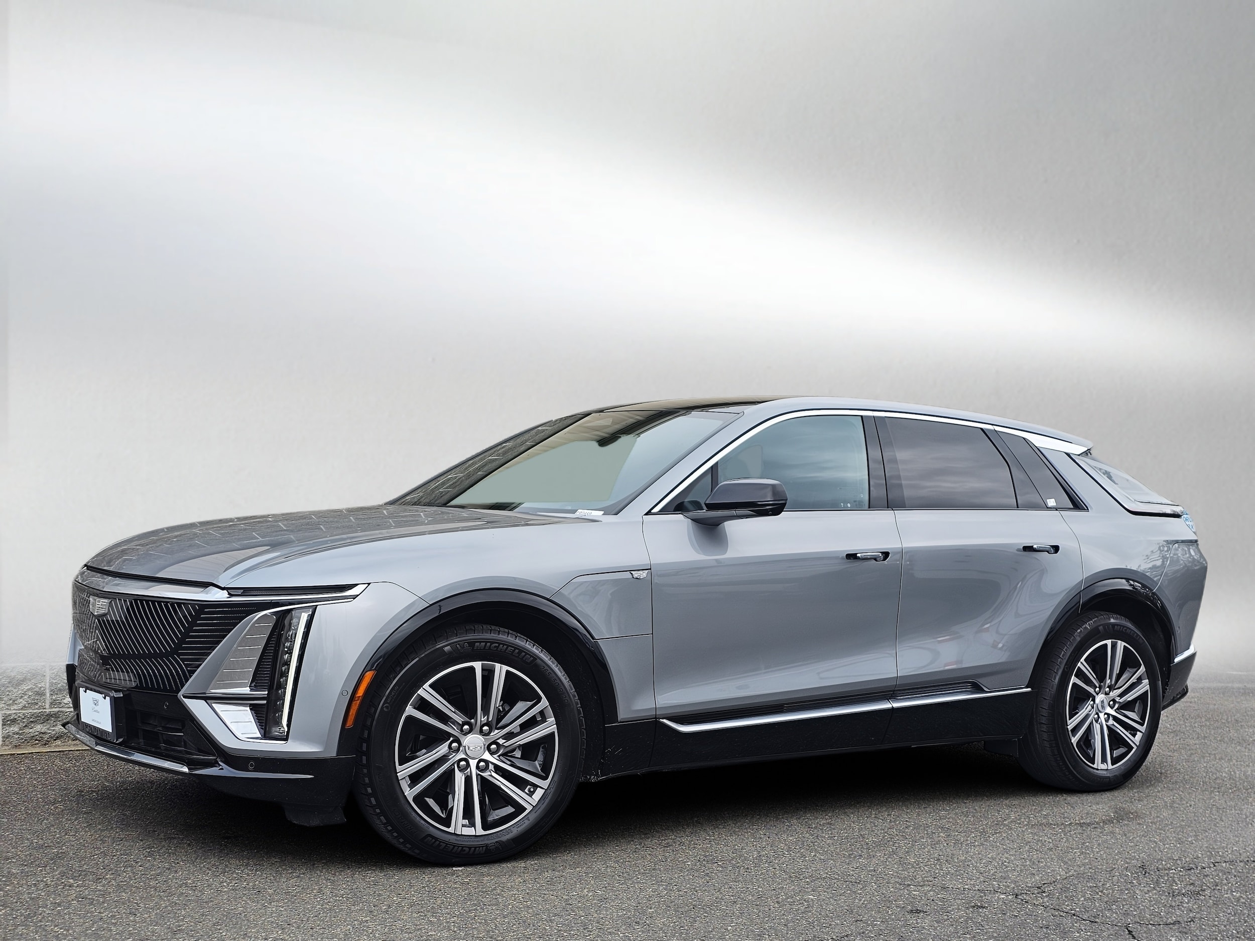 2024 Cadillac LYRIQ Luxury 1