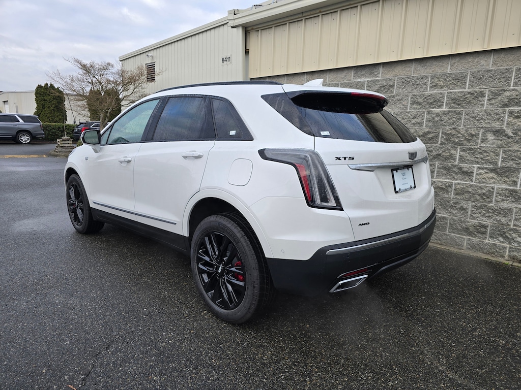 New 2025 CADILLAC XT5 Sport SUV