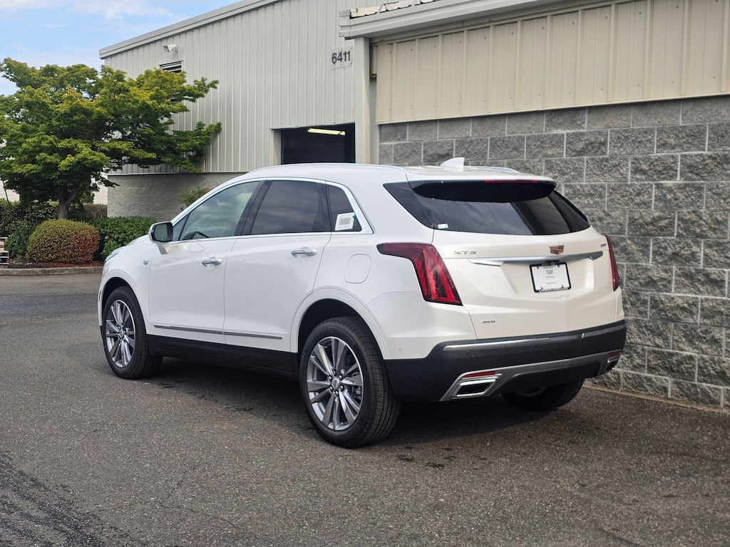 New 2026 CADILLAC XT5 Premium Luxury SUV