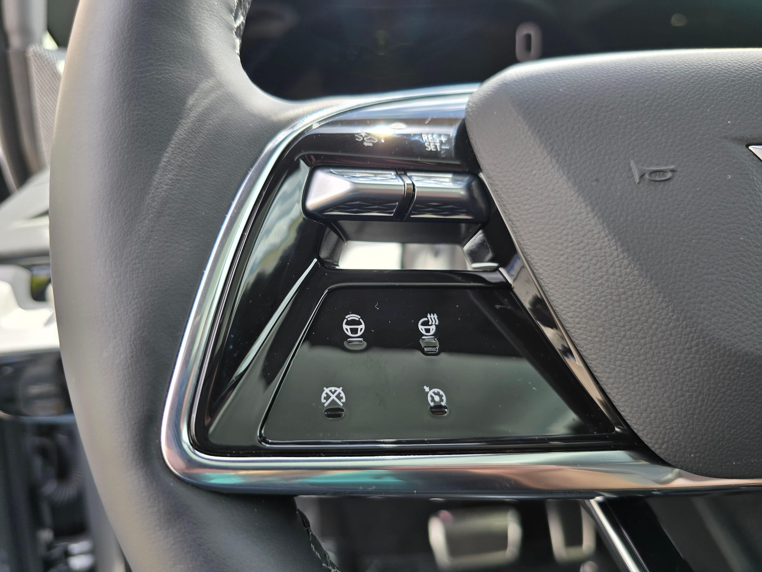 2026 Cadillac OPTIQ Premium Luxury - Photo 40