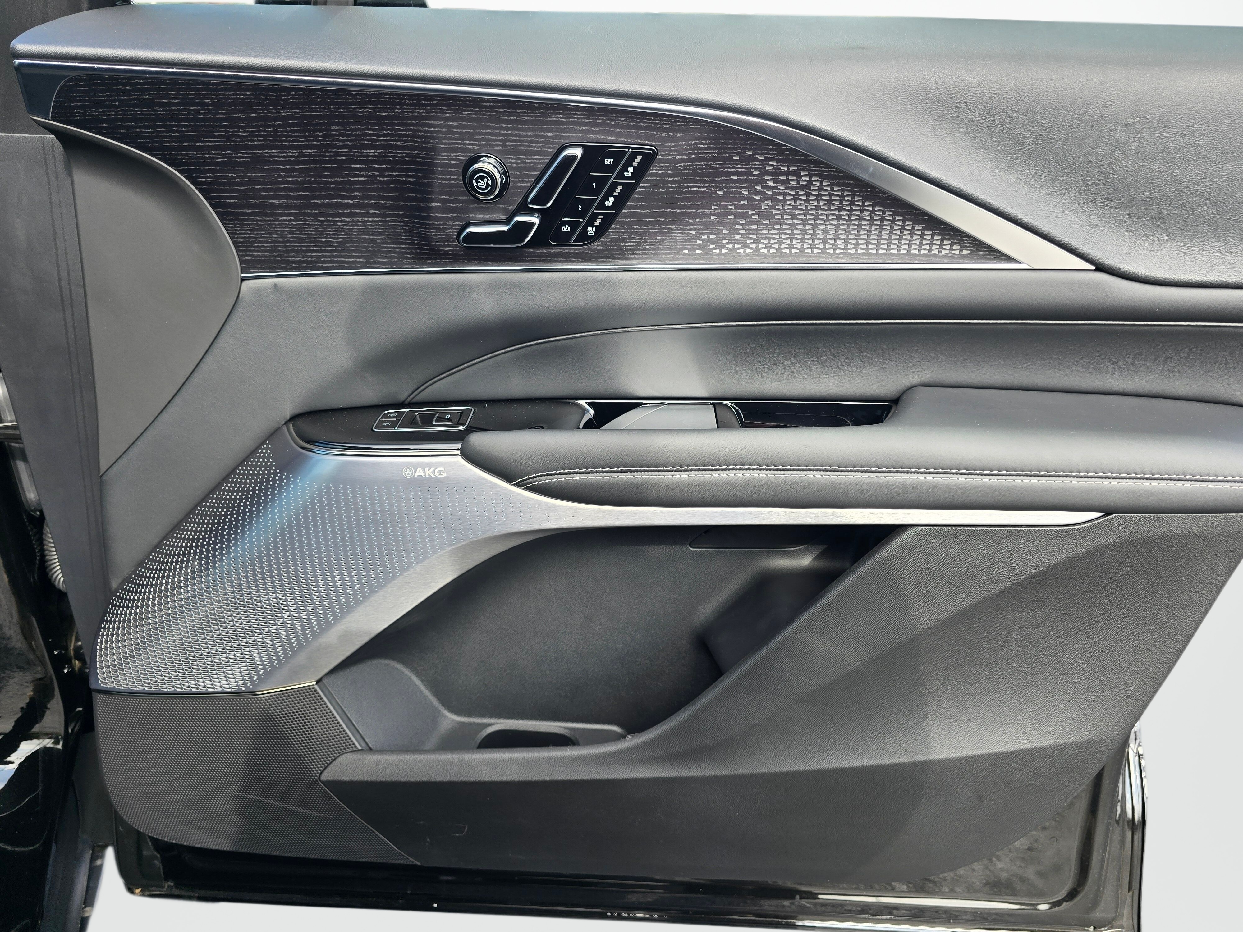 2027 Cadillac LYRIQ Signature Sport - Photo 28
