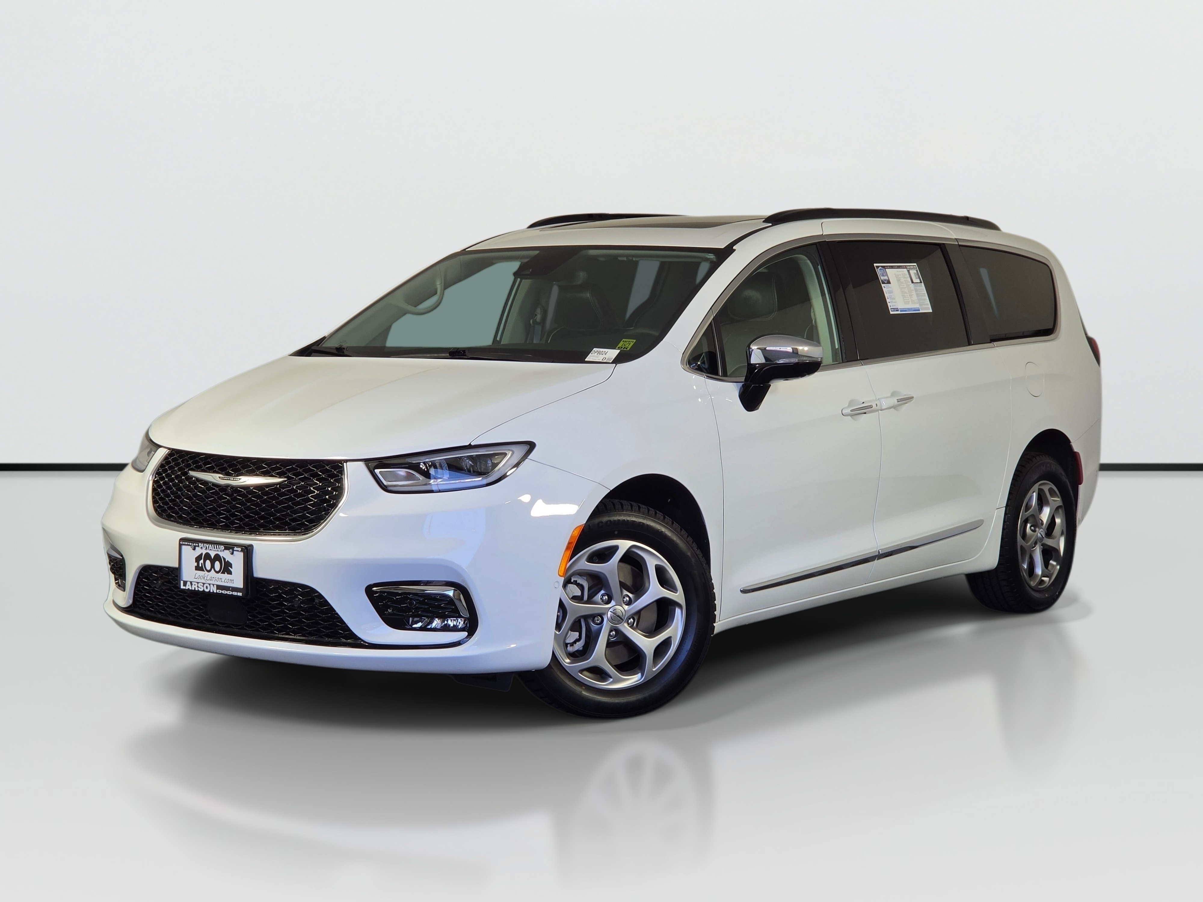 Used 2023 Chrysler Pacifica Limited Van Passenger Van