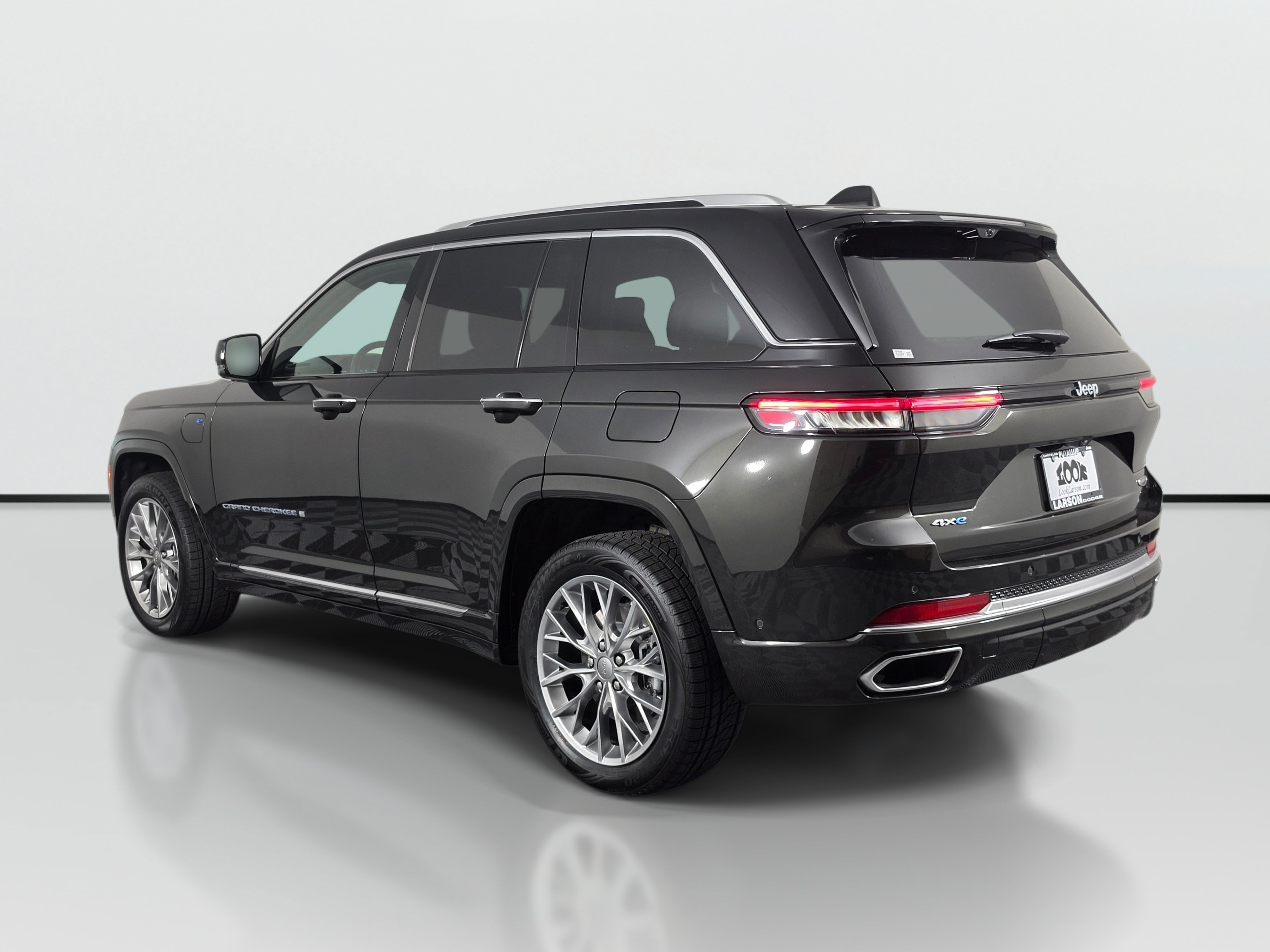Used 2023 Jeep Grand Cherokee 4xe Summit SUV