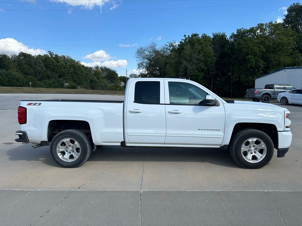 Used 2017 Chevrolet Silverado 1500 LT Z71 4x4 LT Z71 Double Cab 6.5 ft. SB