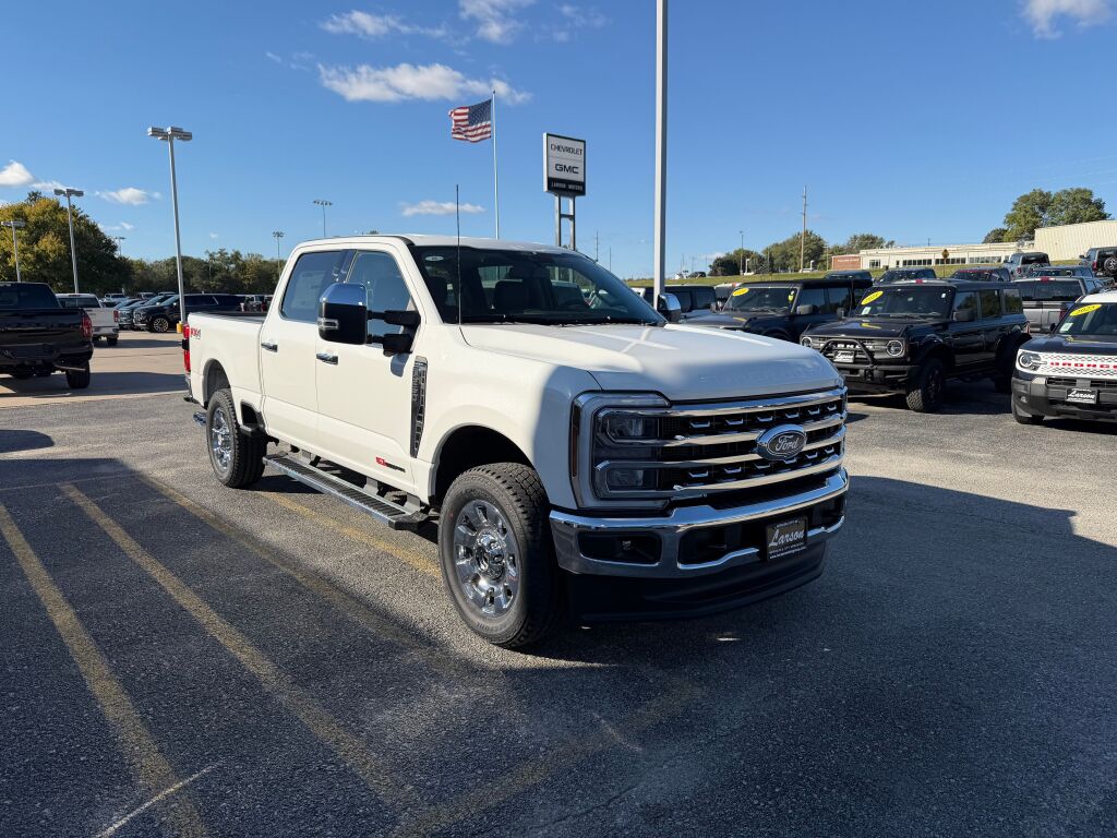 New 2027 Ford F-250 Super Duty Lariat Crew Cab